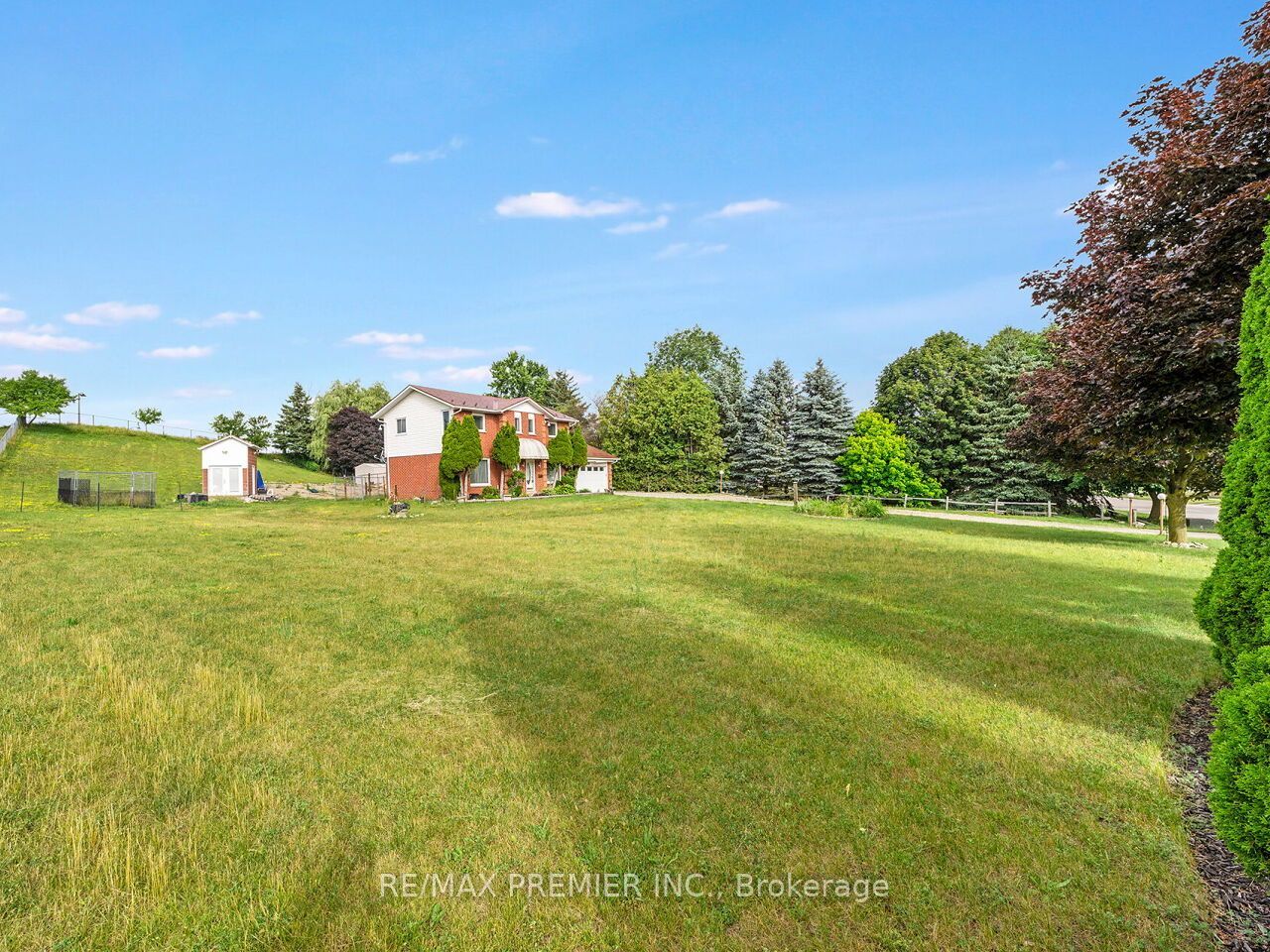28 Emeline Street, Caledon, ON L7K 0C7 photo 3