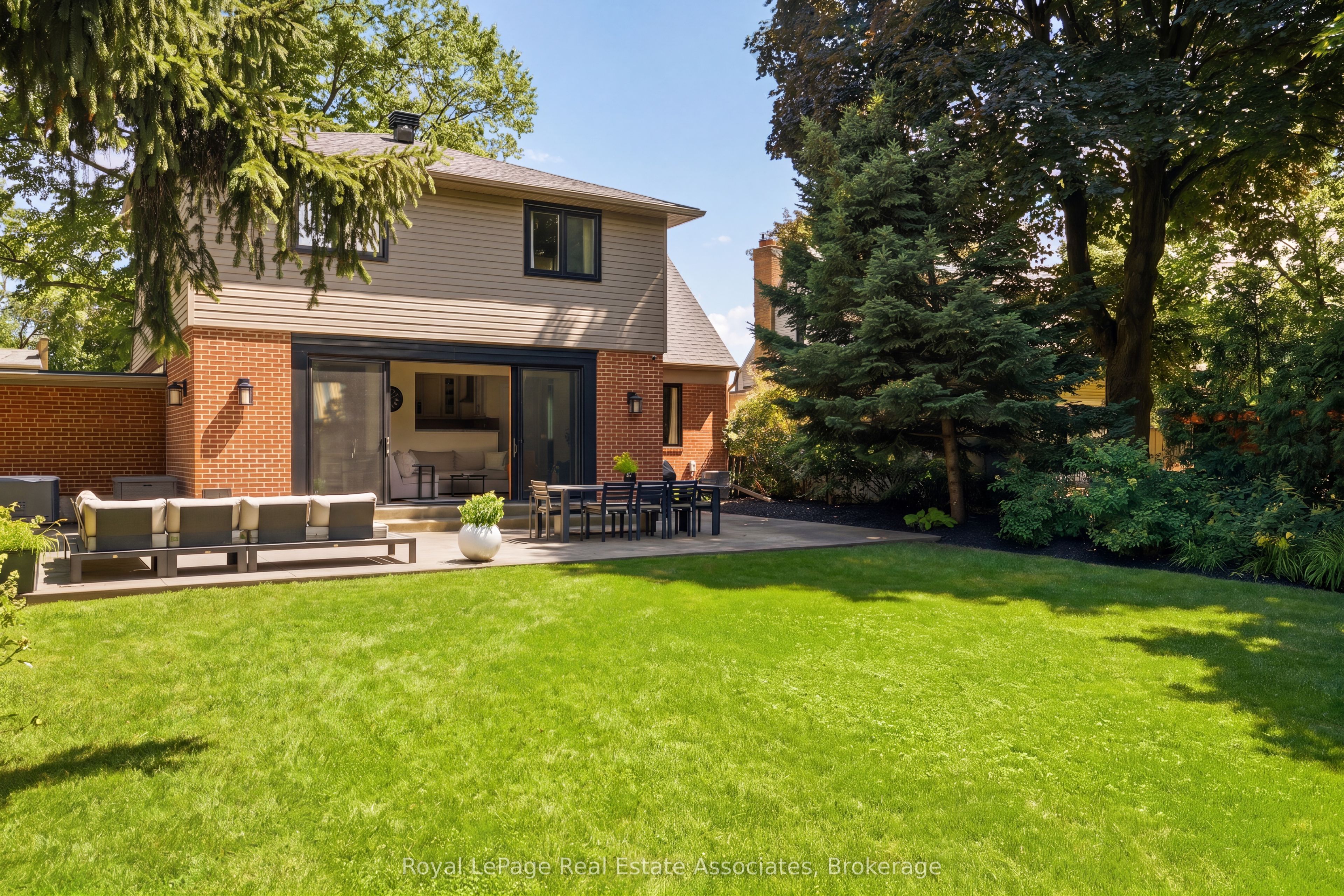 1972 Russett Road, Mississauga, ON L4Y 1B6 photo 4