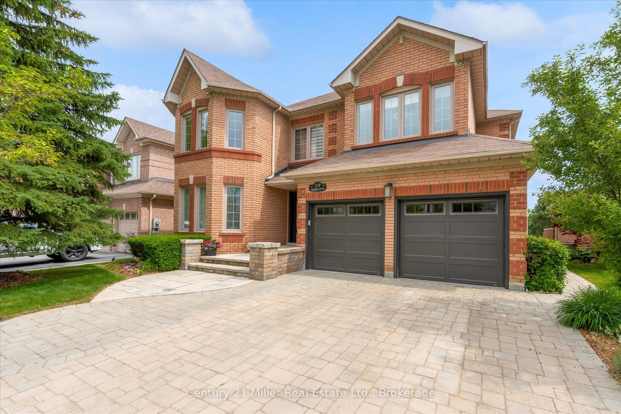 1539 Bayshire Drive, Oakville, ON L6H 6E5