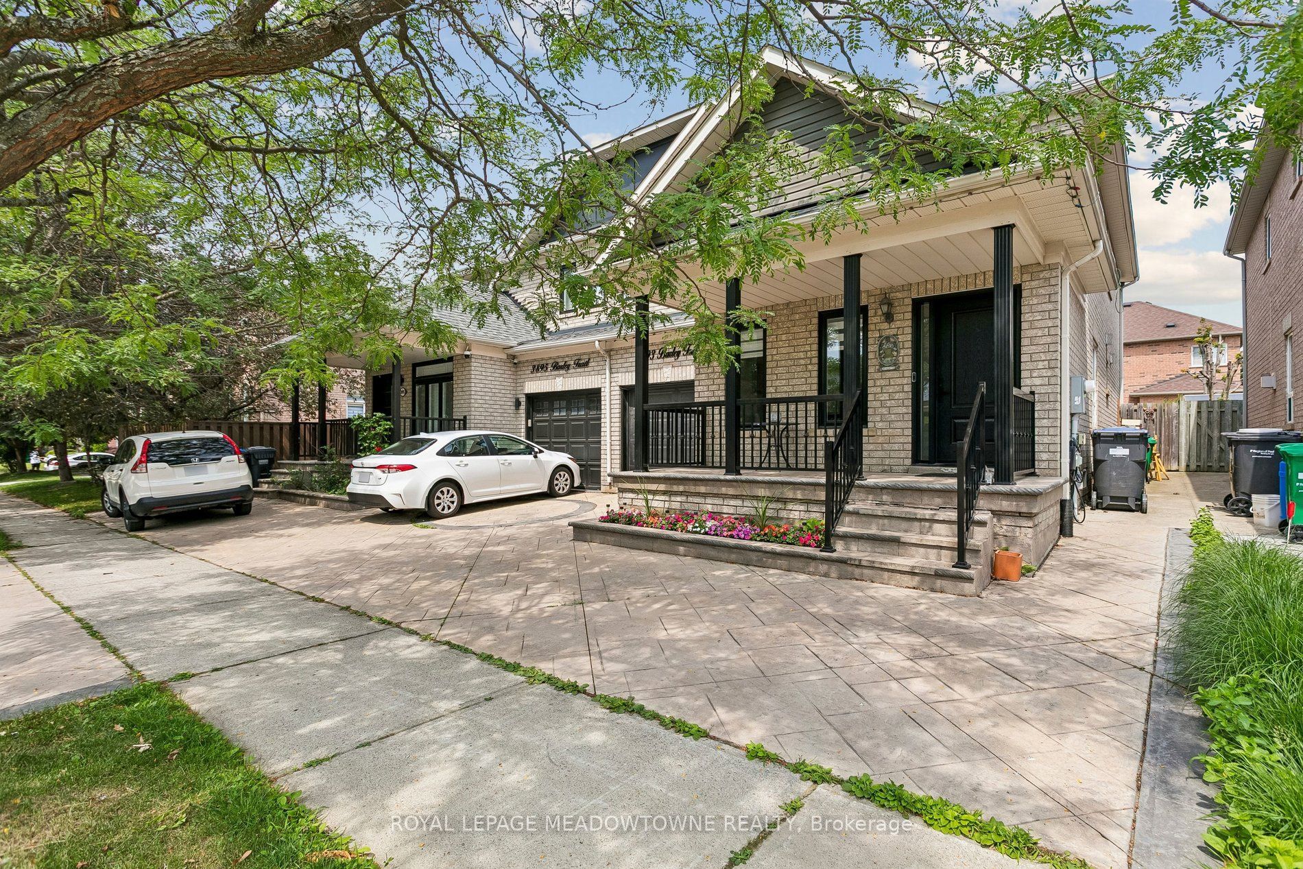 3893 Barley Trail, Mississauga, ON L5M 6N2 photo 2