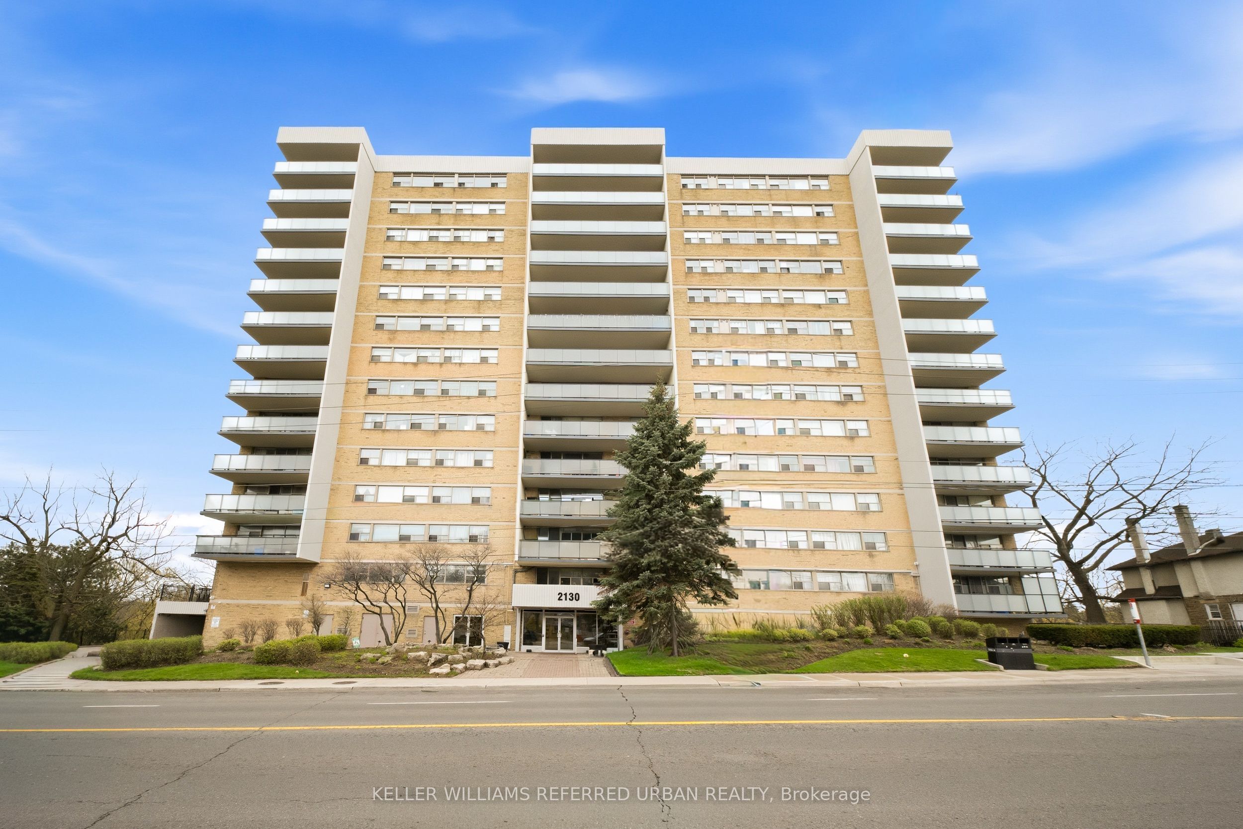 2130 Weston Road 1401, Toronto, ON M9N 3R9 photo 2