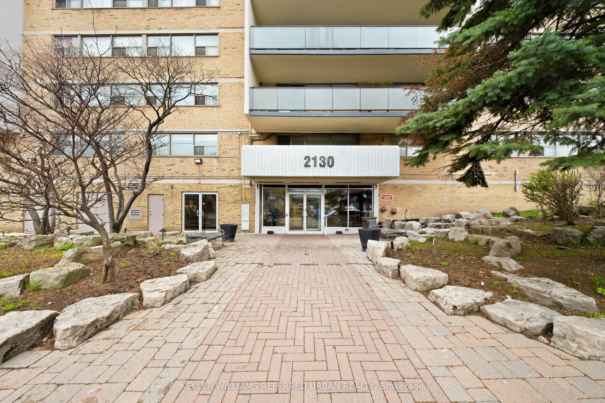 2130 Weston Road 1401, Toronto, ON M9N 3R9 photo 3