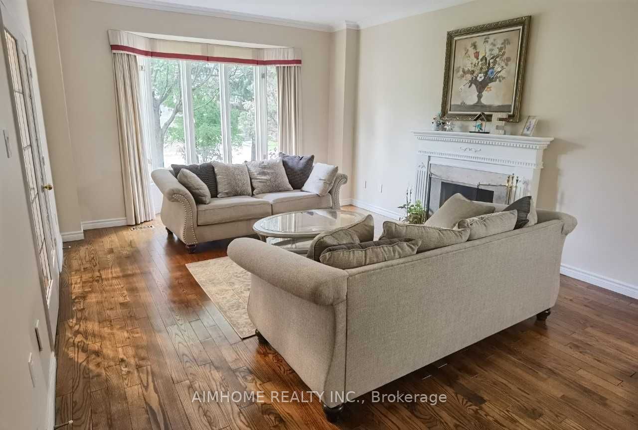 112 Trelawn Avenue, Oakville, ON L6J 4R2 photo 4