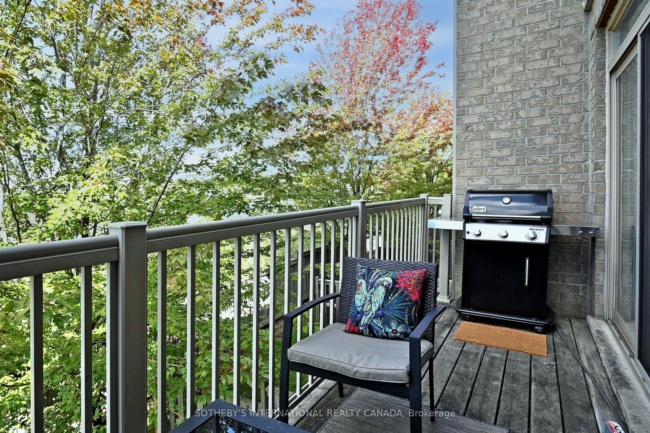 38 Cedar Lake Crescent, Brampton, ON L6Y 0P9 photo 5