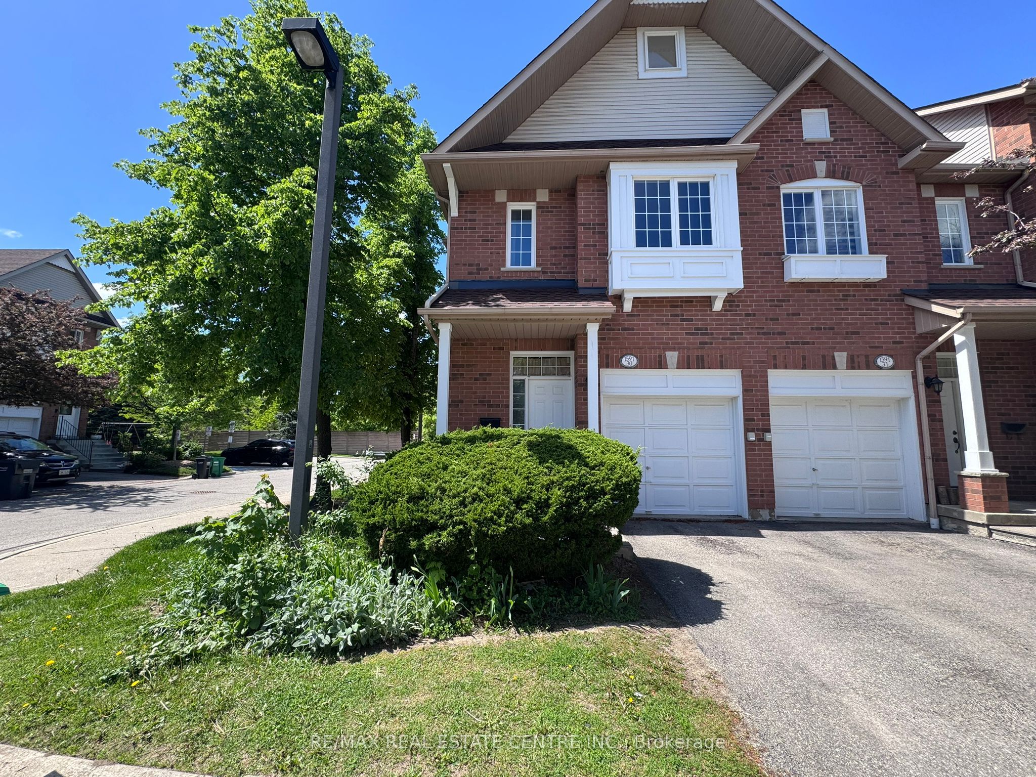 1591 South Parade Court 30, Mississauga, ON L5M 6G1