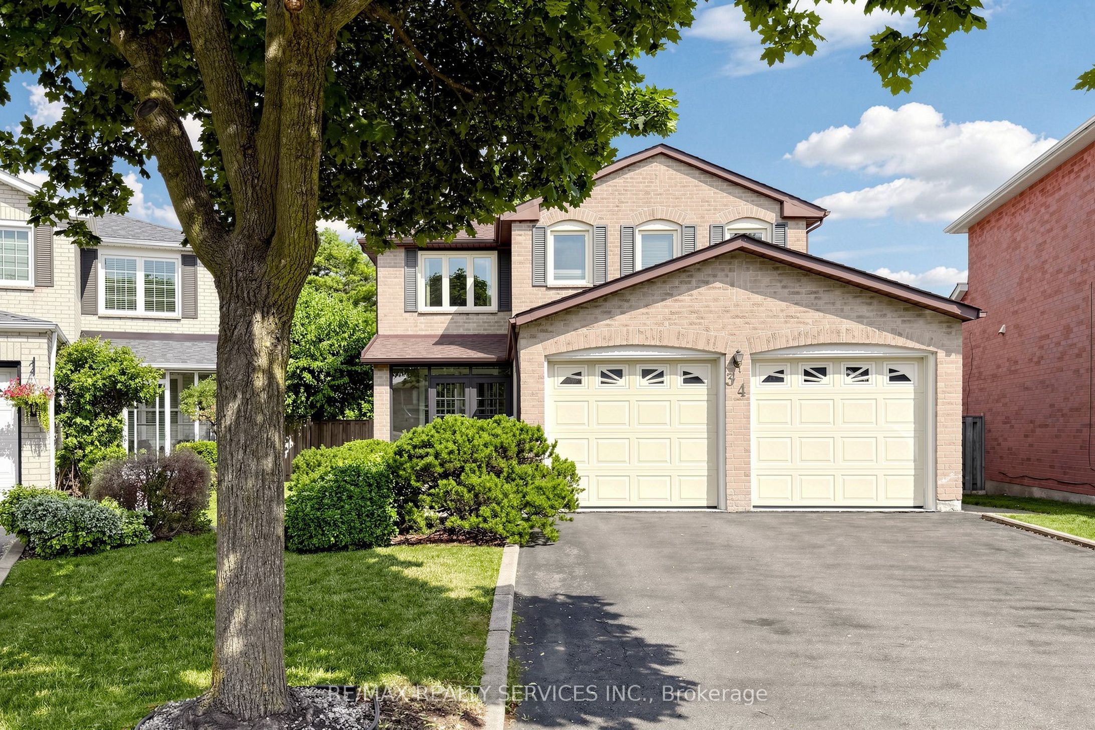 34 Granby Court, Brampton, ON L6S 5K1 photo 3