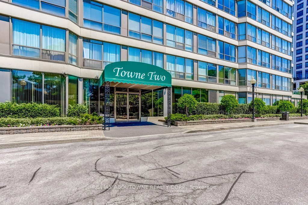 55 Elm Drive W 1007, Mississauga, ON L5B 3Z3 photo 4