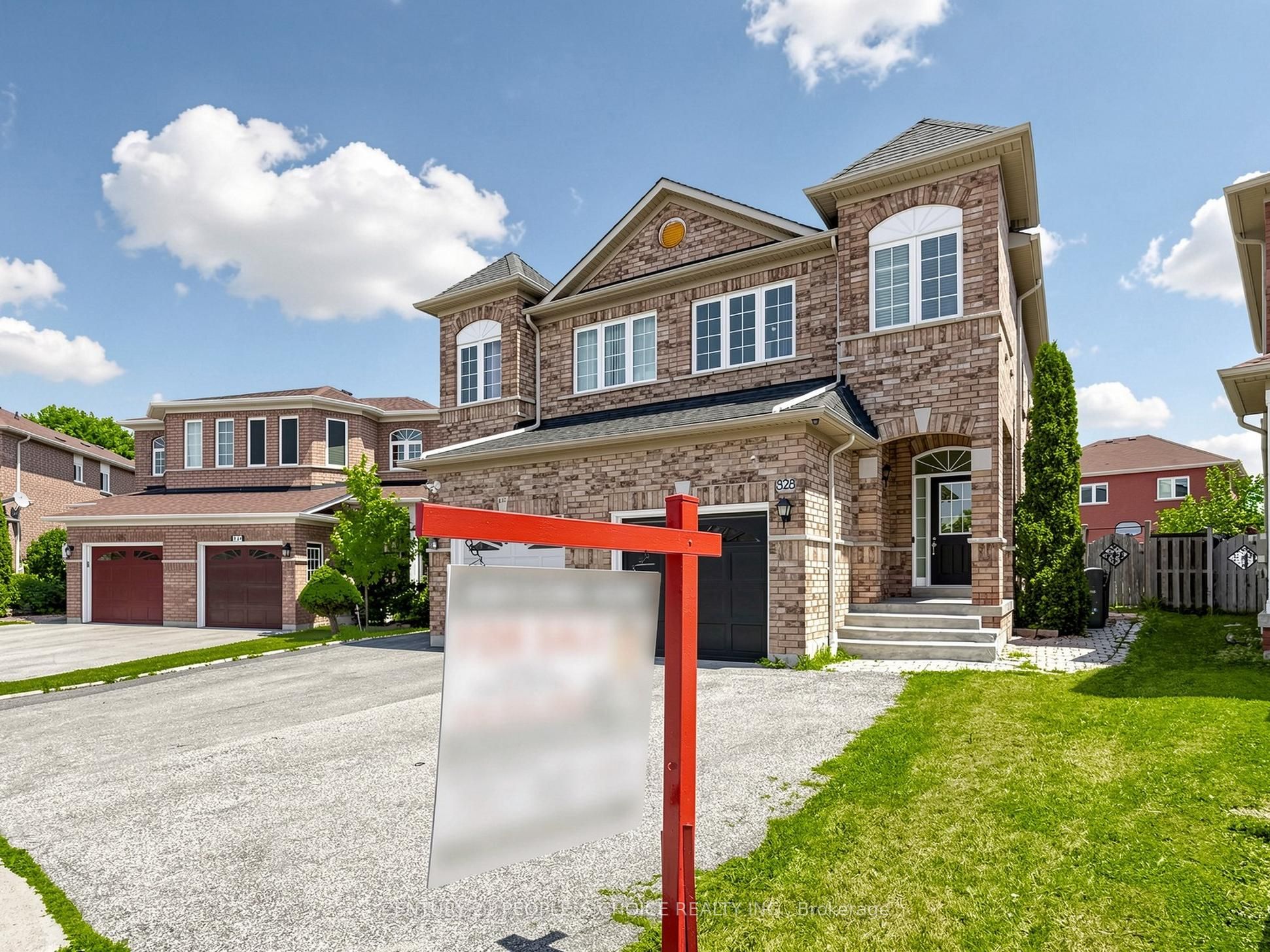 828 Khan Crescent, Mississauga, ON L5V 2R4 photo 3
