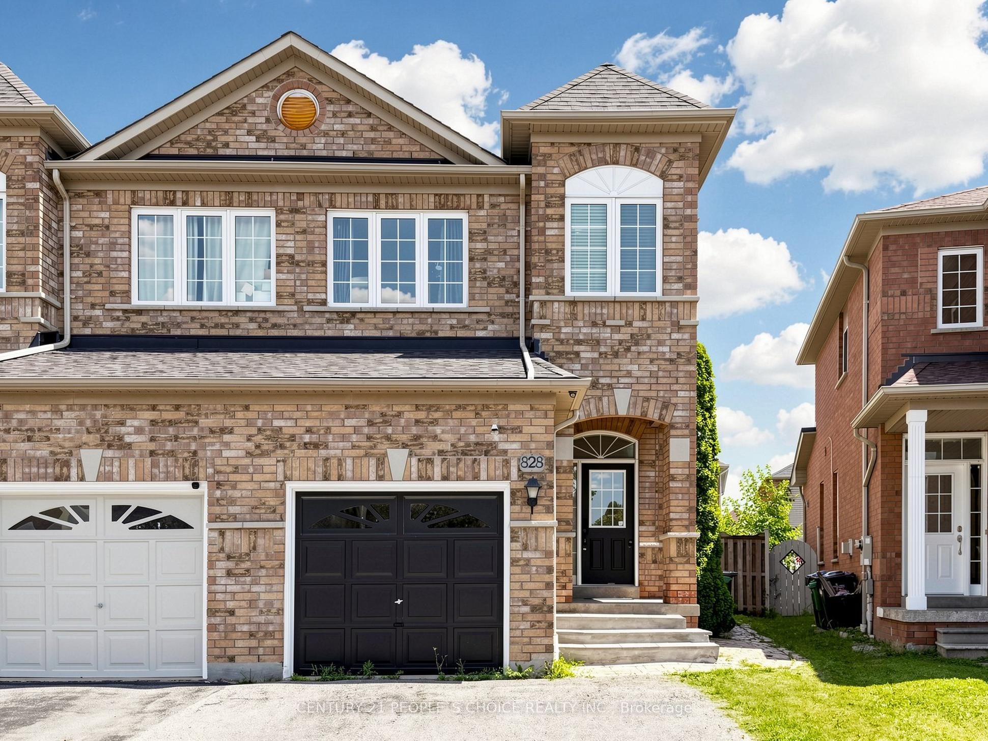 828 Khan Crescent, Mississauga, ON L5V 2R4 photo 5
