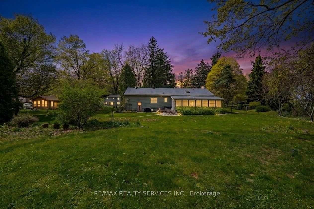 1368 2 Side Road, Burlington, ON L7P 0G9 photo 2