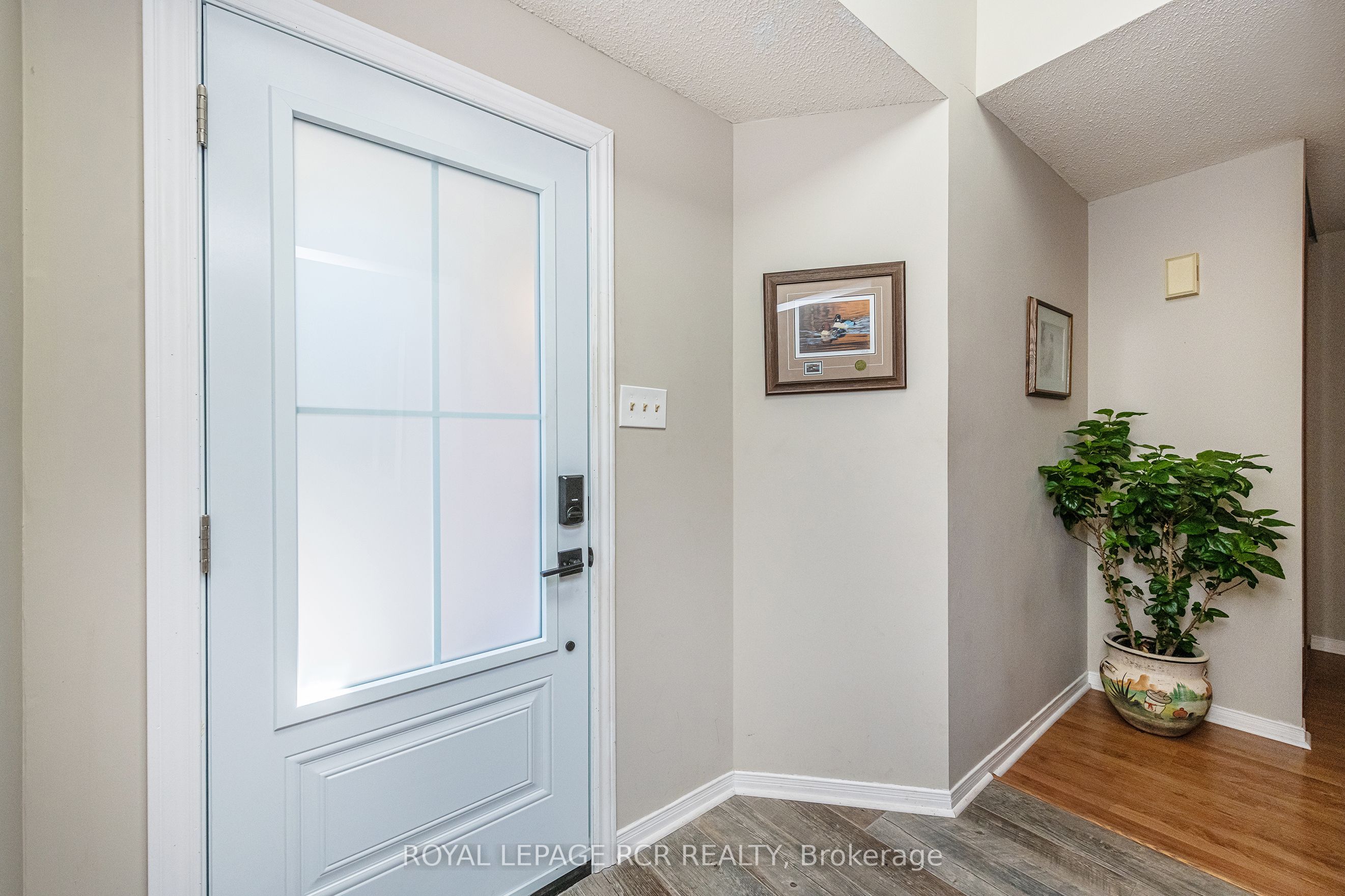 194 Lisa Marie Drive, Orangeville, ON L9W 4P7 photo 3