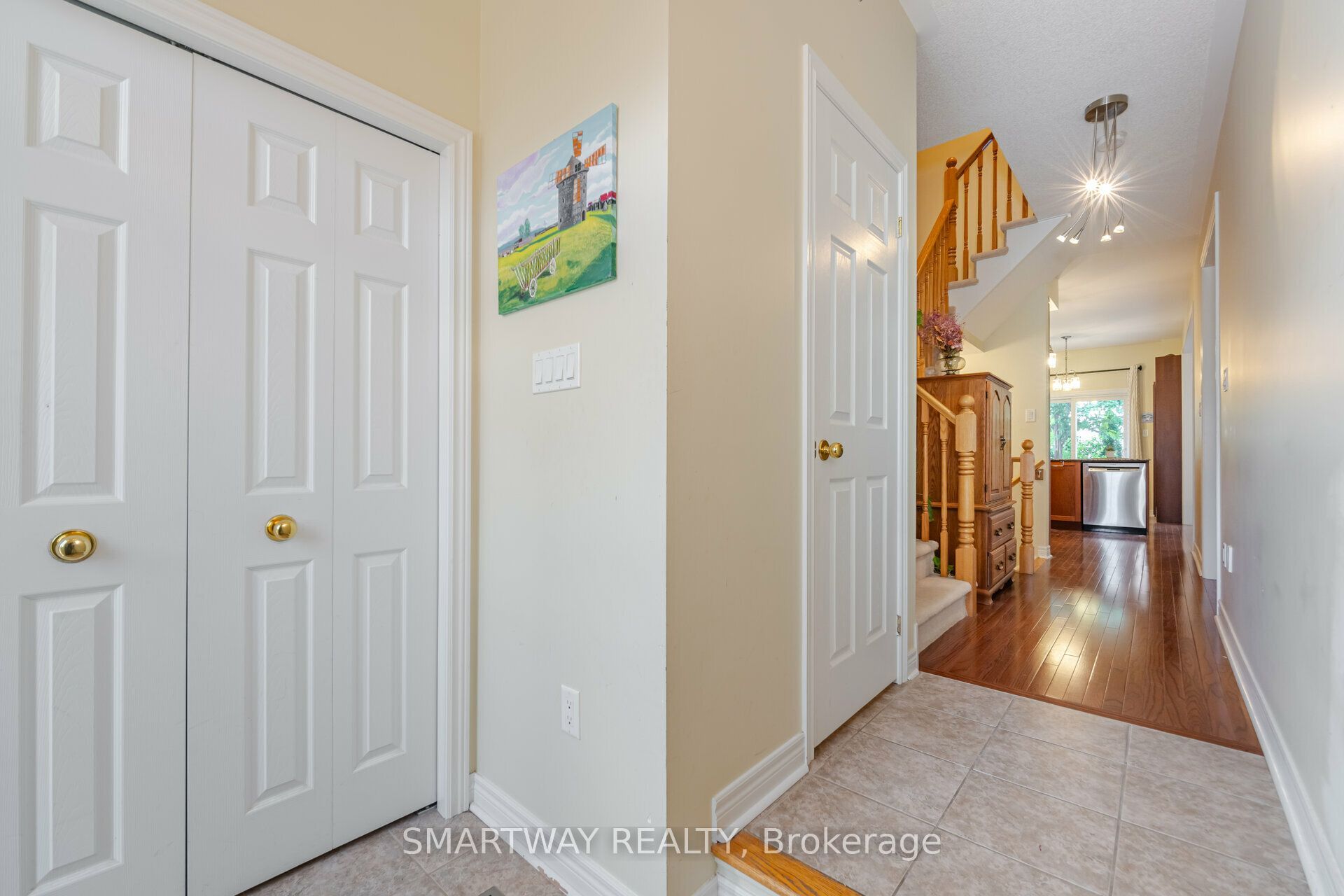 2437 Montagne Avenue, Oakville, ON L6M 0J5 photo 4