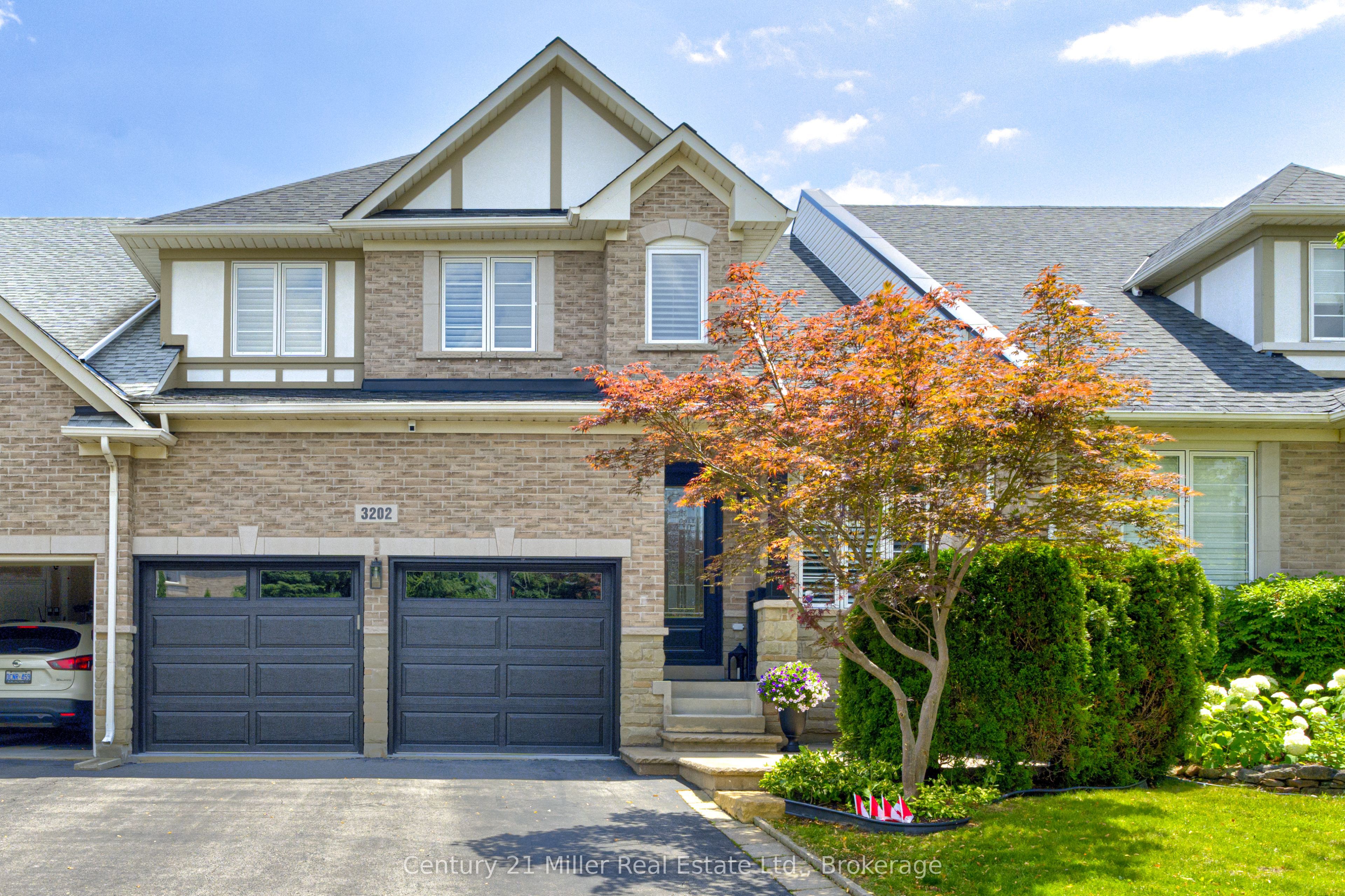 3202 EPWORTH Crescent, Oakville, ON L6M 0B2 photo 2