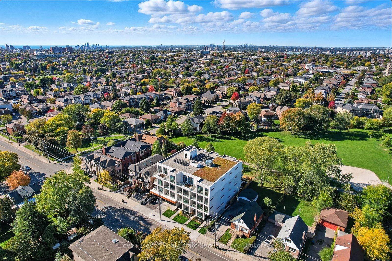 722 Marlee Avenue 404, Toronto, ON M6B 3J7 photo 4