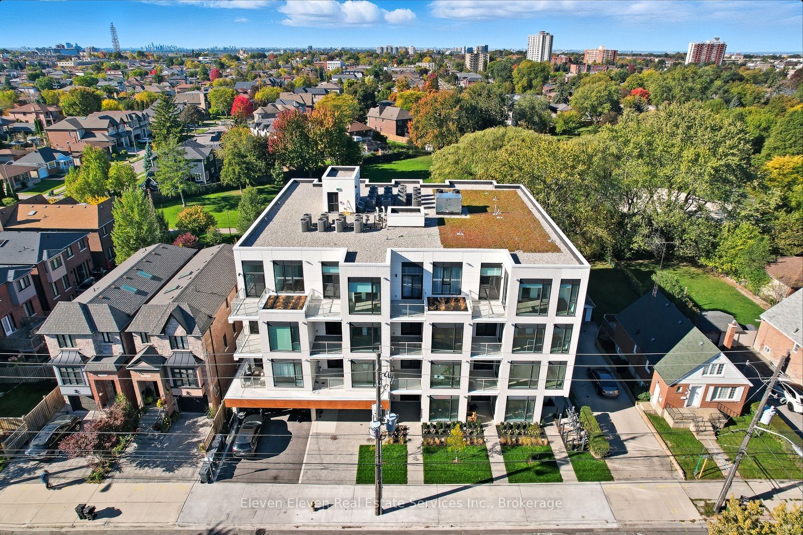 722 Marlee Avenue 404, Toronto, ON M6B 3J7 photo 5