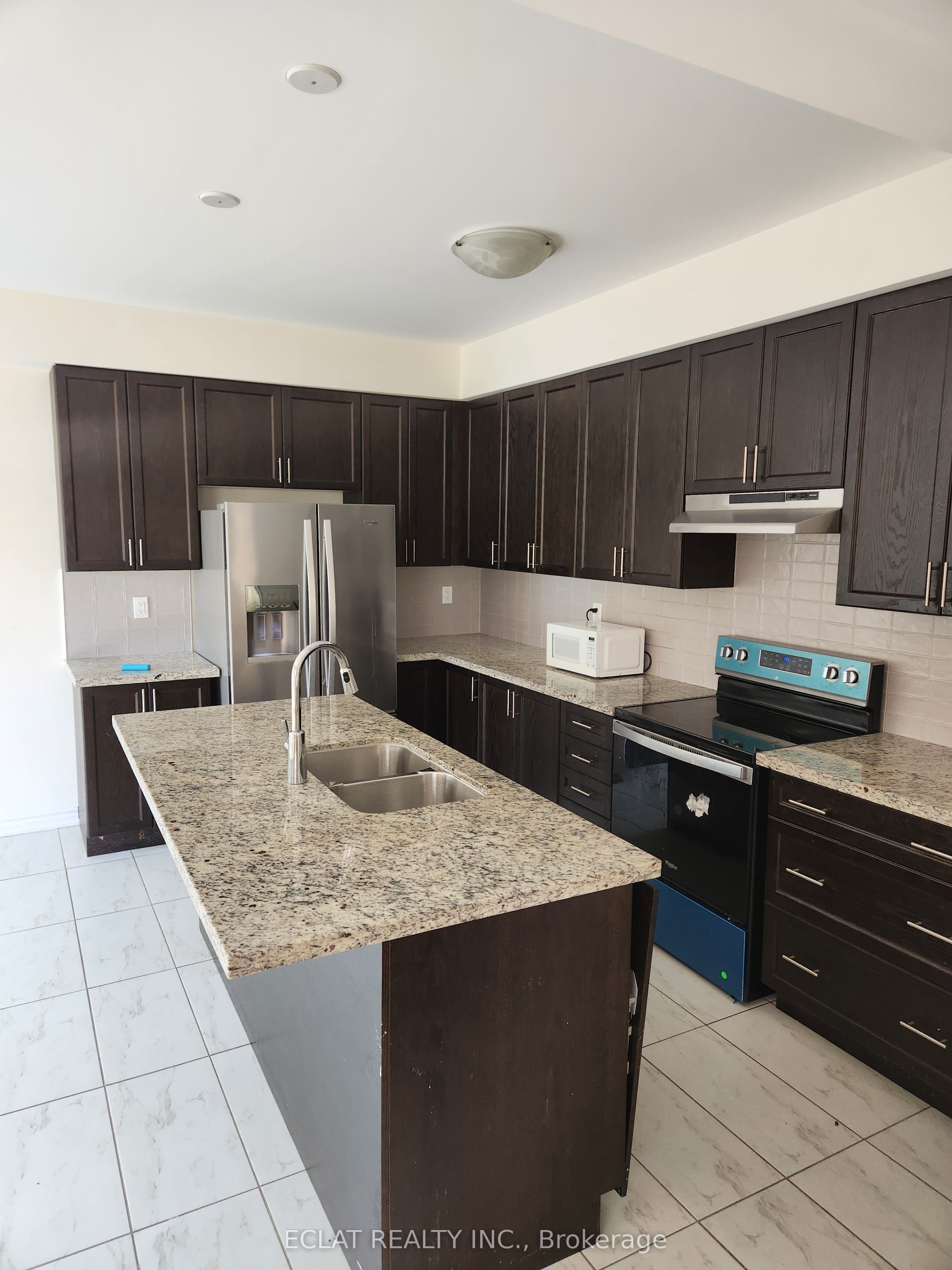 134 Petch Avenue, Caledon, ON L7C 4L3 photo 4