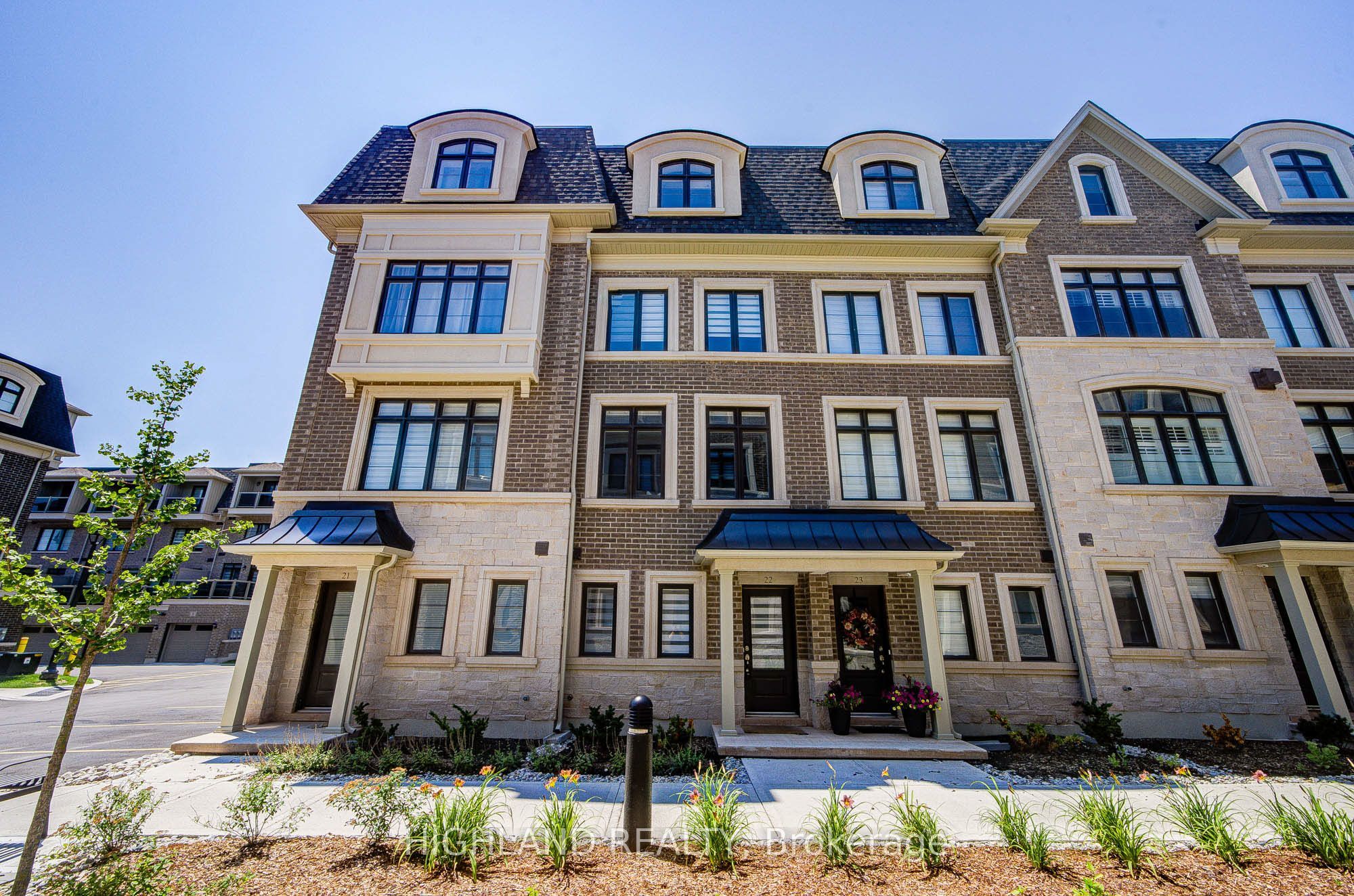 270 Melody Common 22, Oakville, ON L6H 8A5
