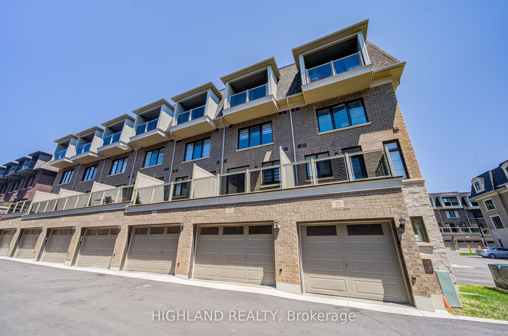 270 Melody Common 22, Oakville, ON L6H 8A5 photo 2