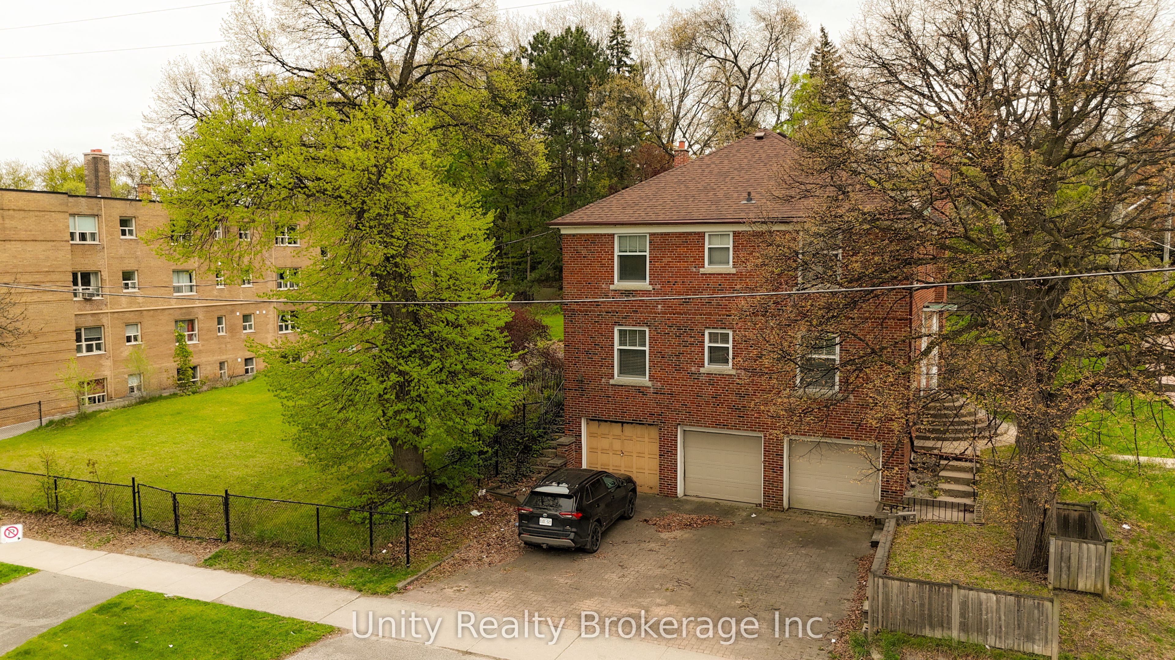 296 The Kingsway N/A, Toronto, ON M9A 3V1 photo 5