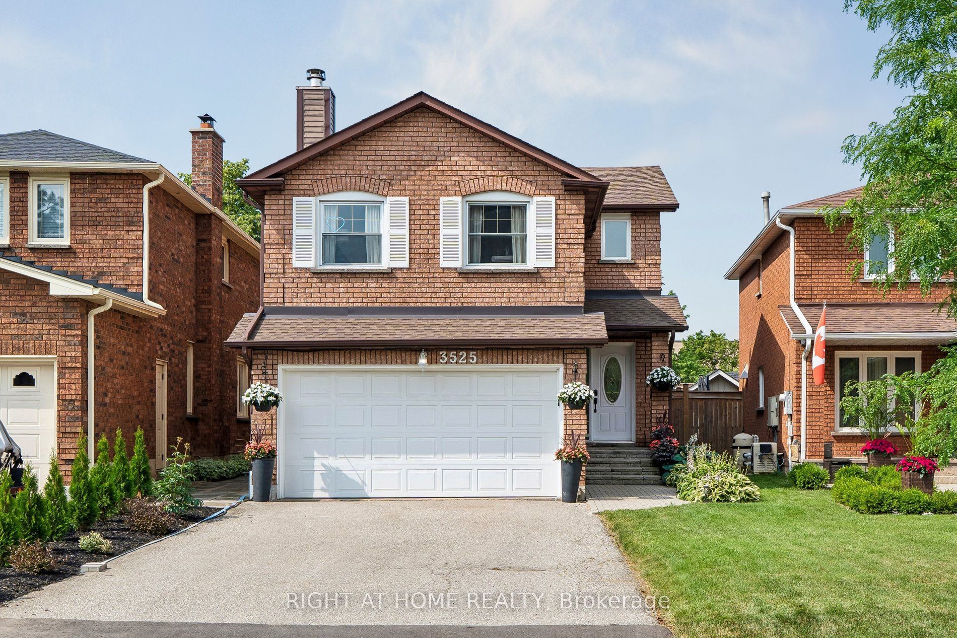 3525 Bertrand Road, Mississauga, ON L5L 4G8