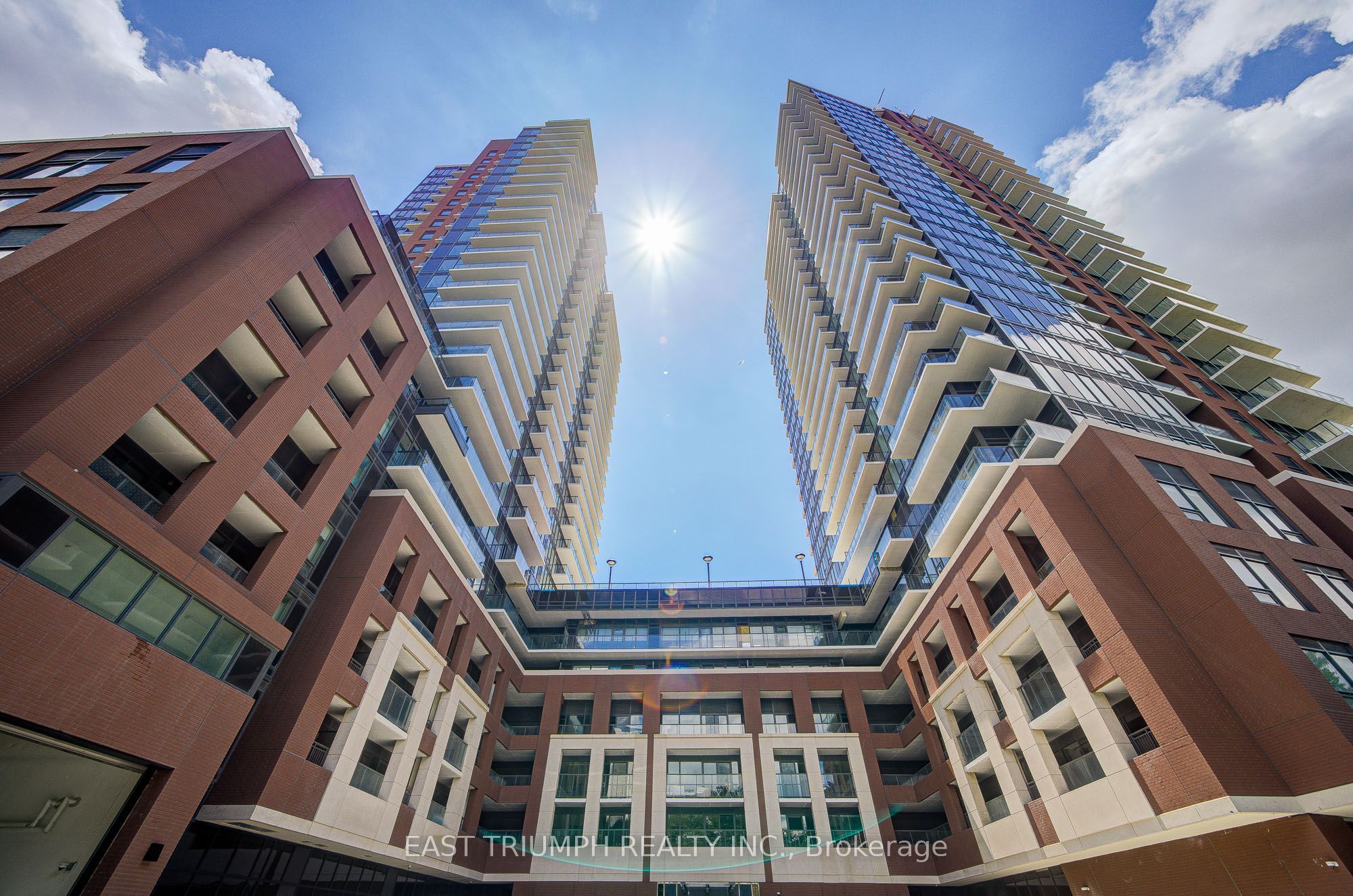 4010 Eglinton Avenue W 620, Toronto, ON M9A 4M2 photo 2