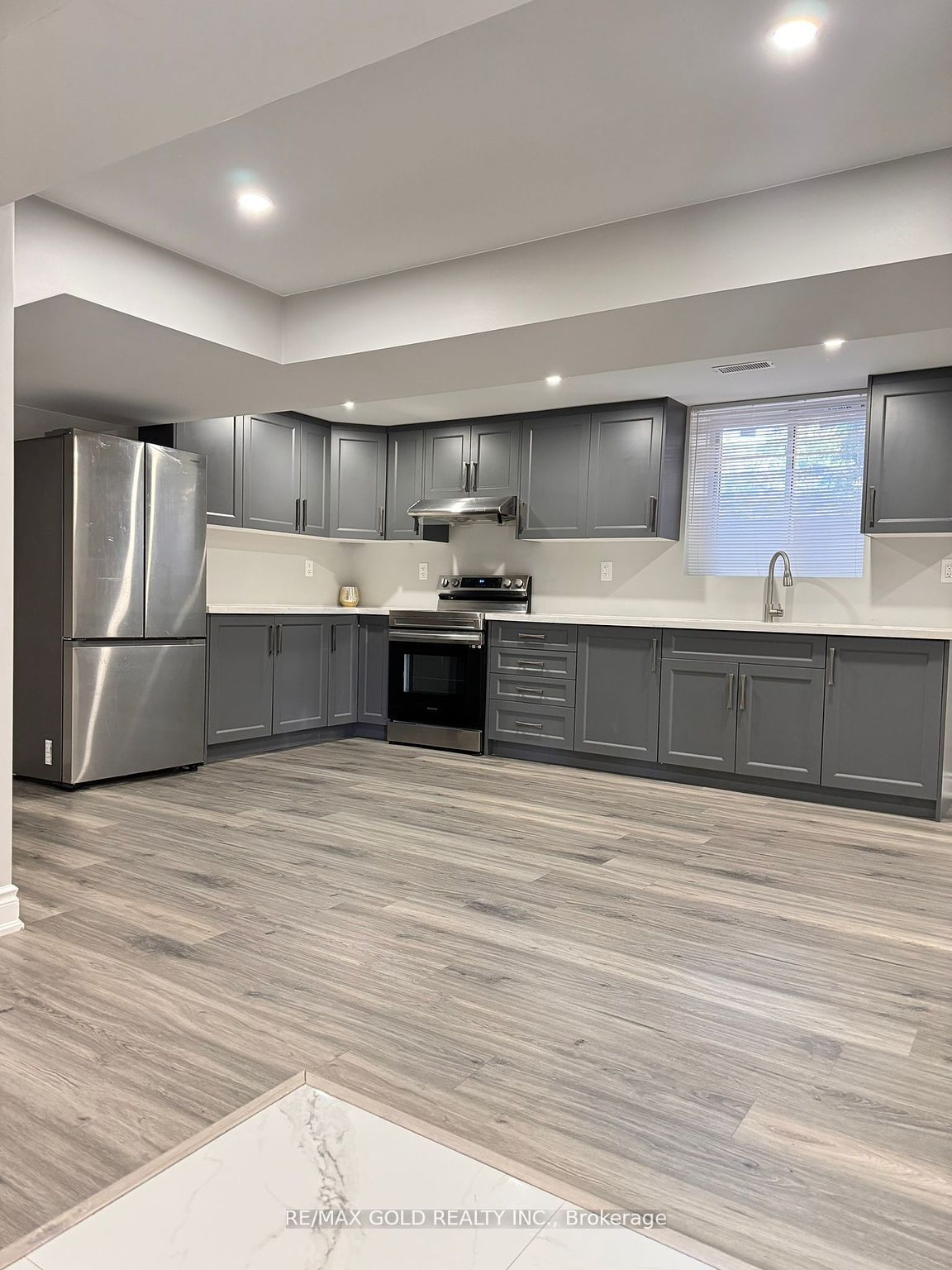 4 Gollop Crescent, Halton Hills, ON L7G 5N9 photo 4