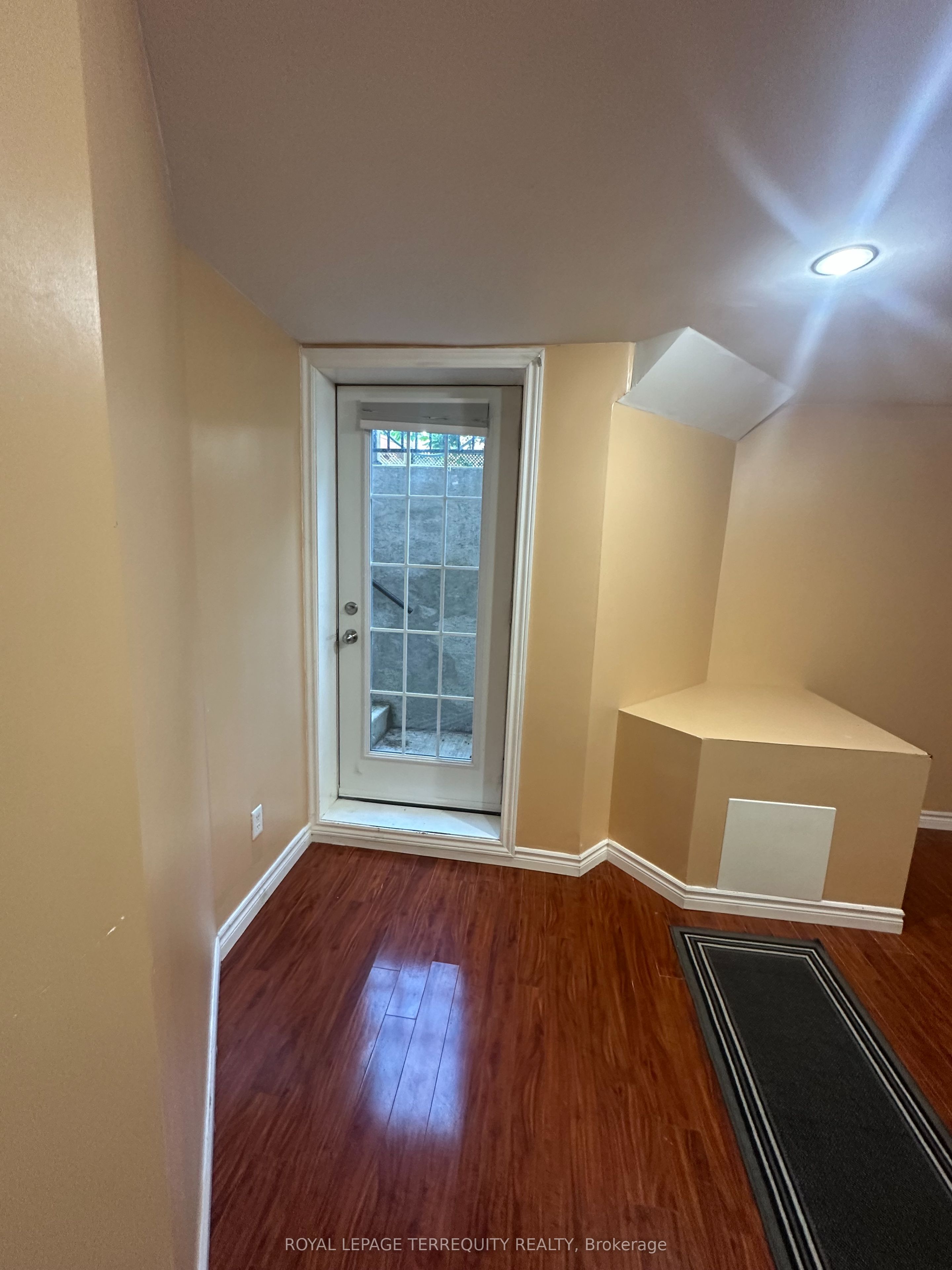 7171 Terragar Boulevard Basement, Mississauga, ON L5N 7N1 photo 4