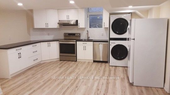 3774 Brinwood Gate Basement, Mississauga, ON L5M 7H2