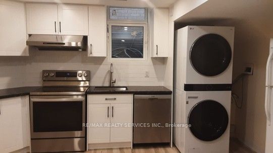 3774 Brinwood Gate Basement, Mississauga, ON L5M 7H2 photo 5