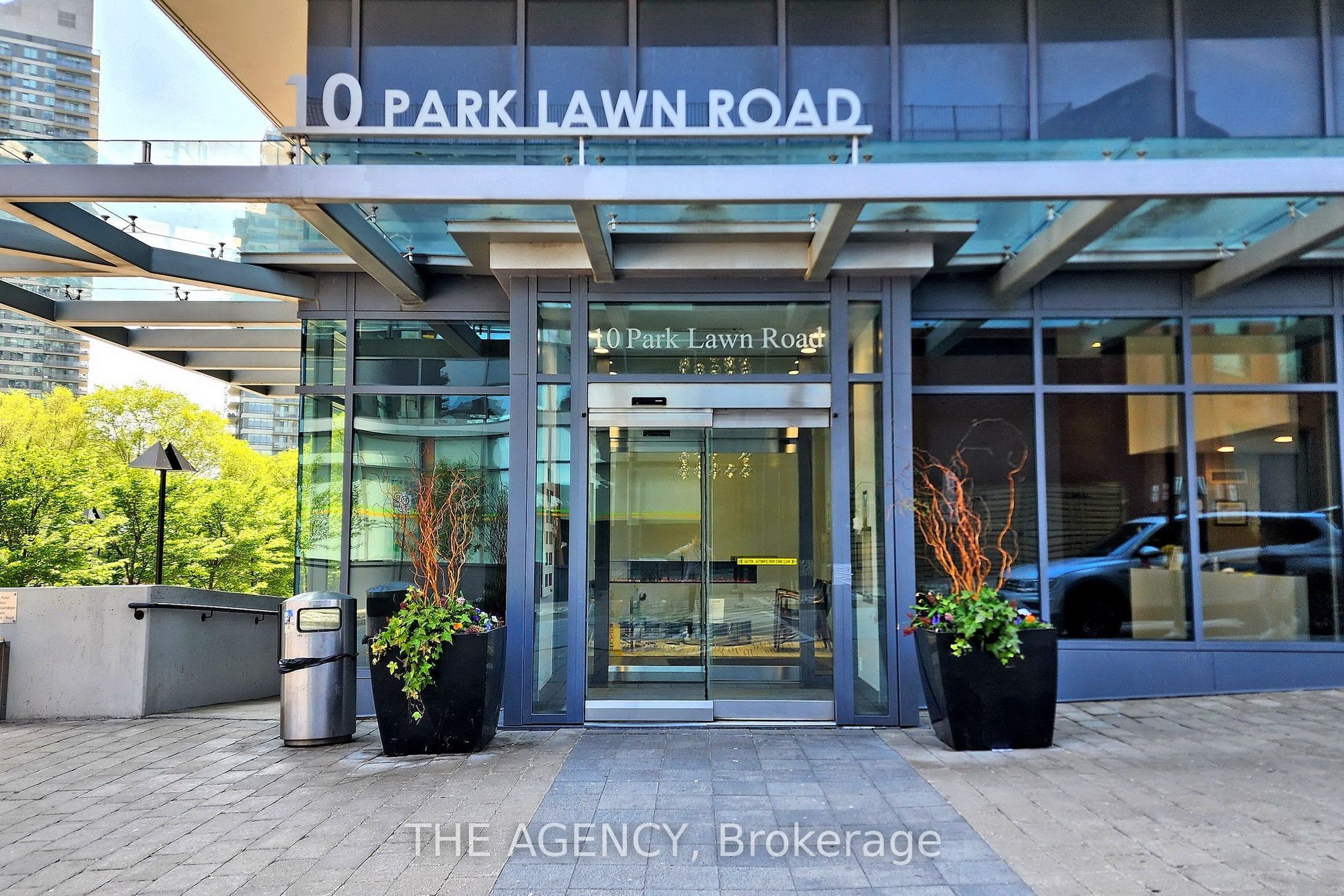 10 Park Lawn Road LPH09, Toronto, ON M8Y 3H8 photo 5