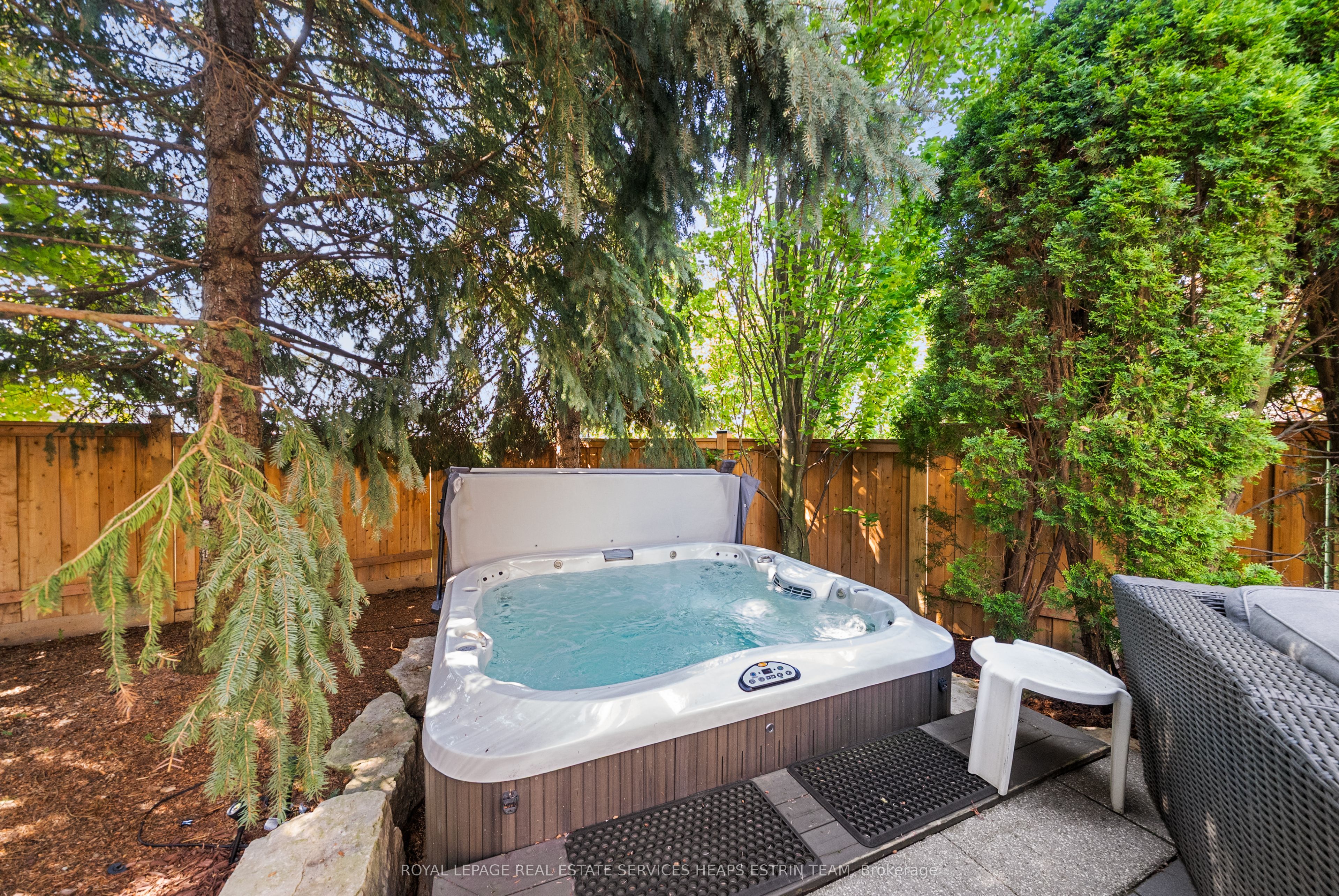 5851 Cornell Crescent, Mississauga, ON L5M 5R6 photo 4