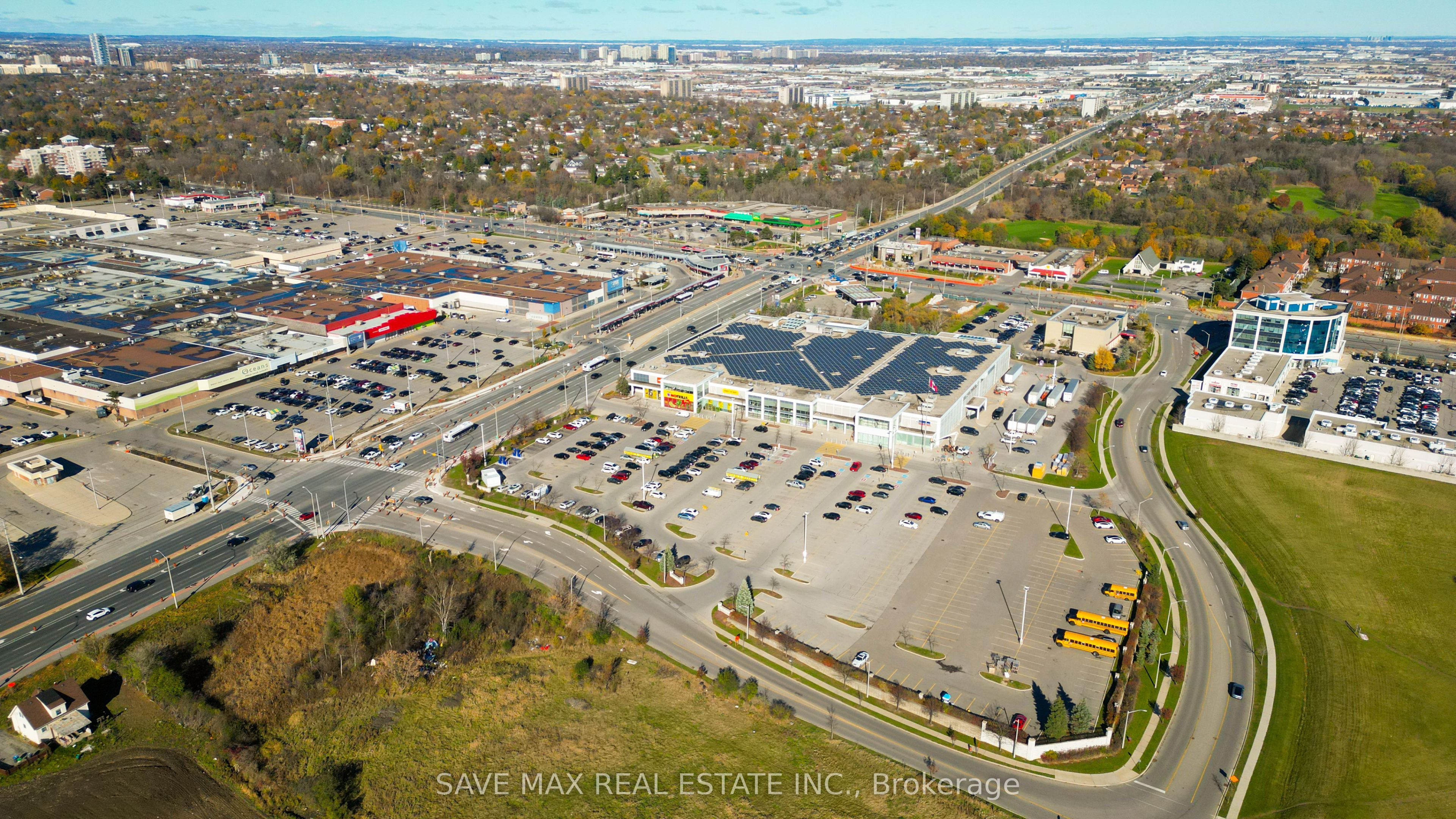 225 Malta Avenue 421, Brampton, ON L6Y 6L6 photo 3