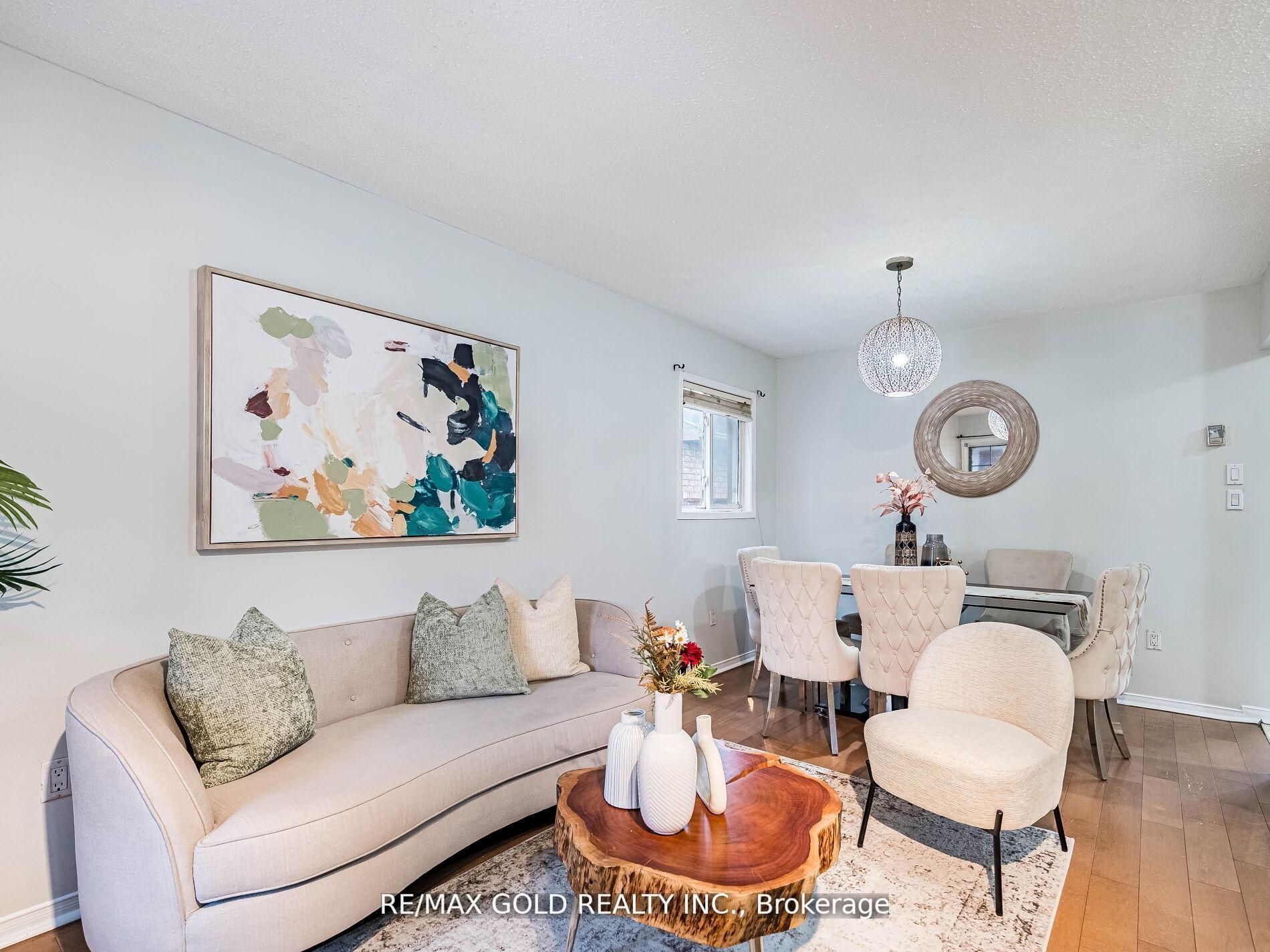 33 Fiddleneck Crescent, Brampton, ON L6R 1R2 photo 2