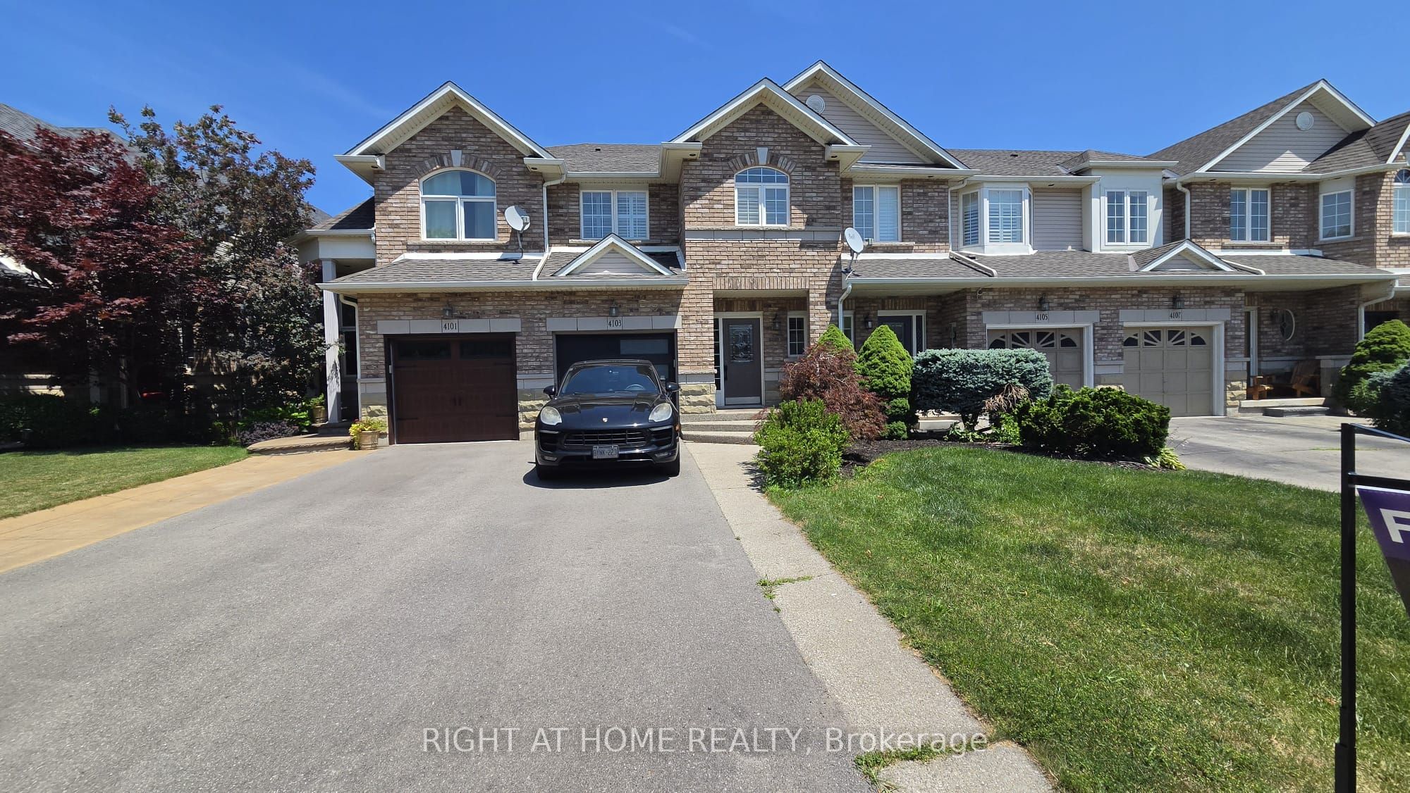 4103 Medland Drive, Burlington, ON L7M 4Z7 photo 2