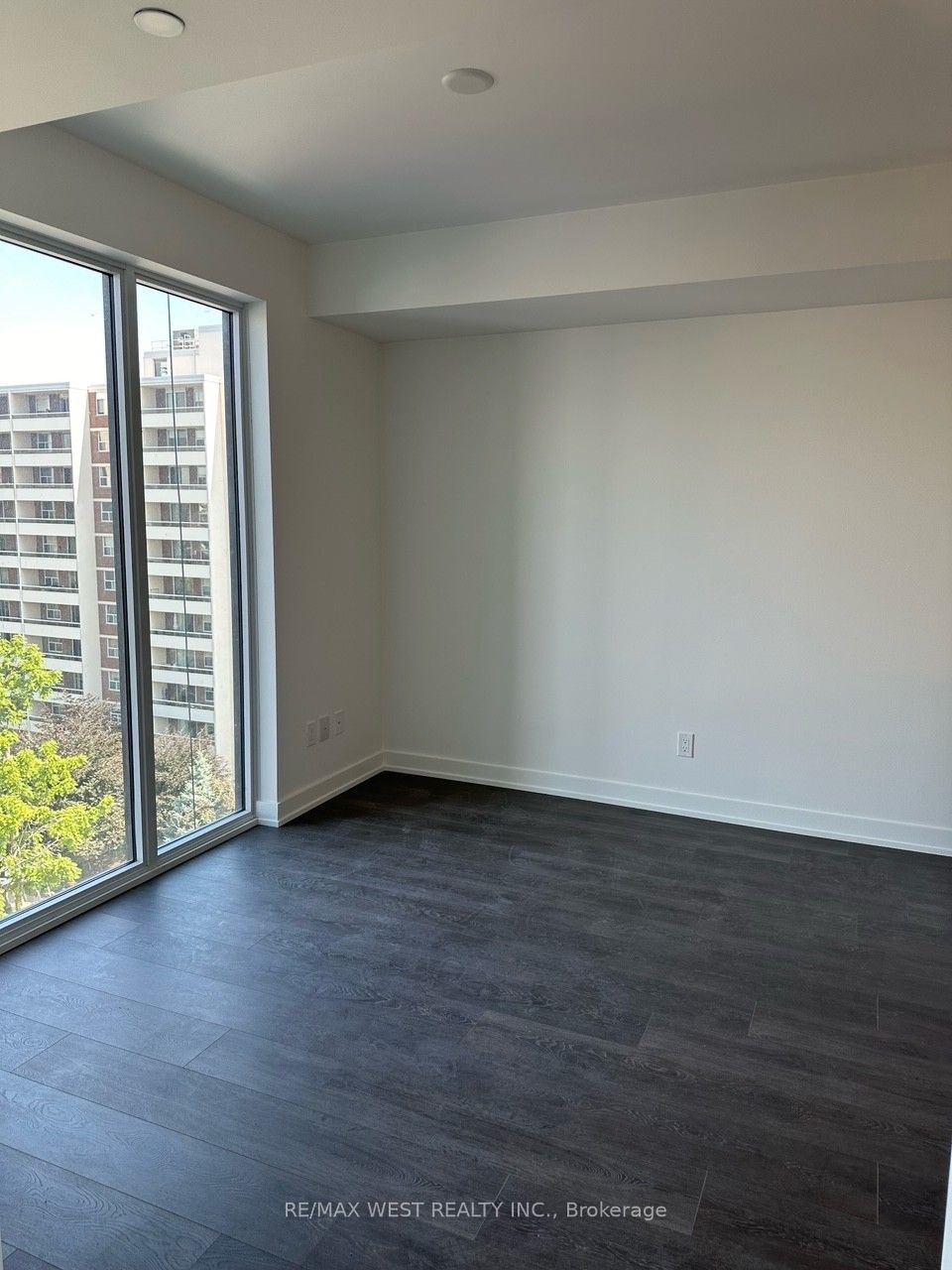 370 Martha Street 701, Burlington, ON L7R 2P7 photo 5