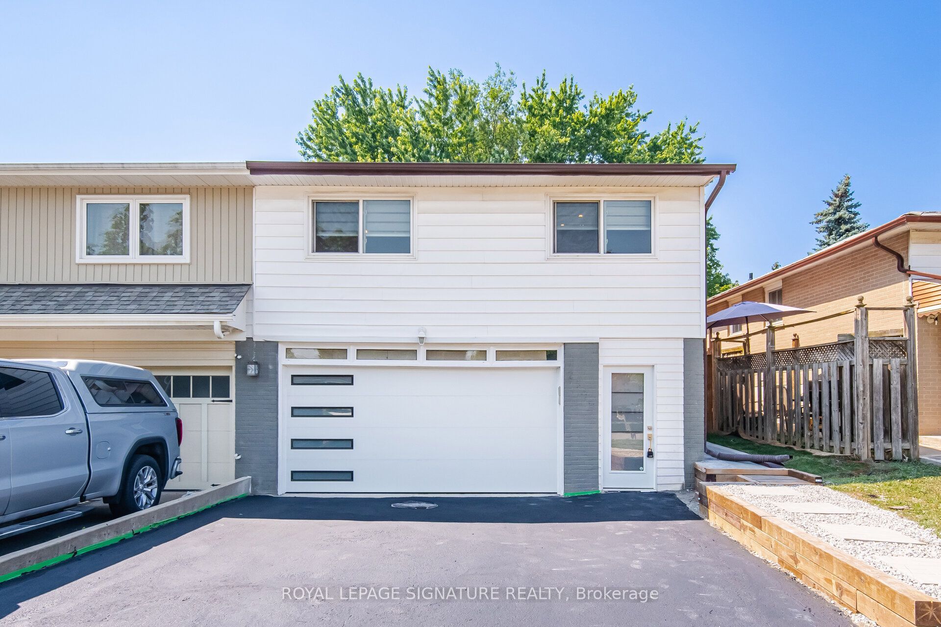 2599 Lundene Road, Mississauga, ON L5J 3Y8