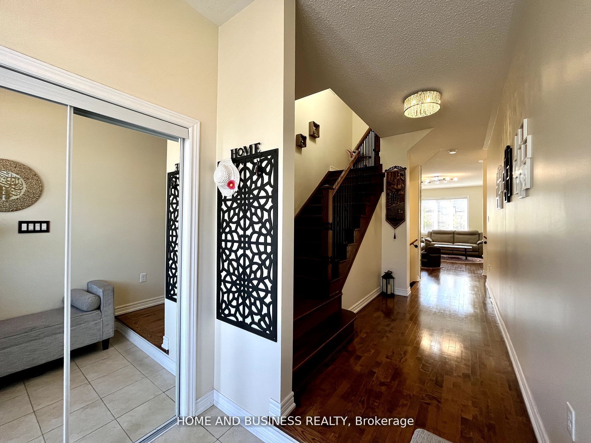 5532 Meadowcrest Avenue, Mississauga, ON L5M 0N1 photo 4