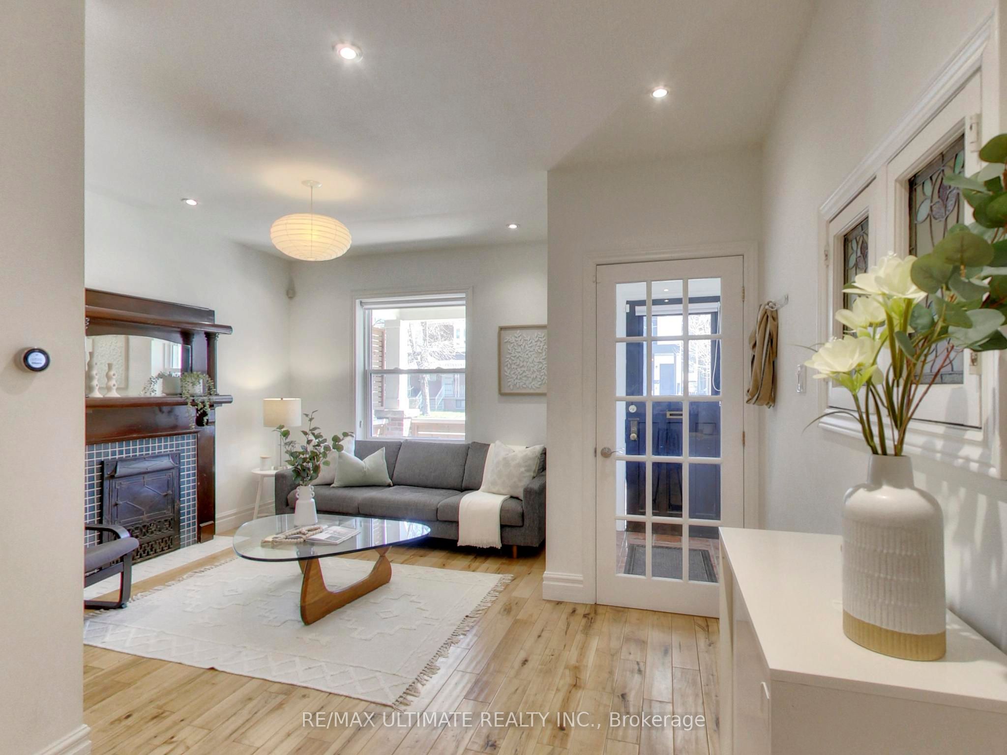 24 Pauline Avenue, Toronto, ON M6H 3M8 photo 3