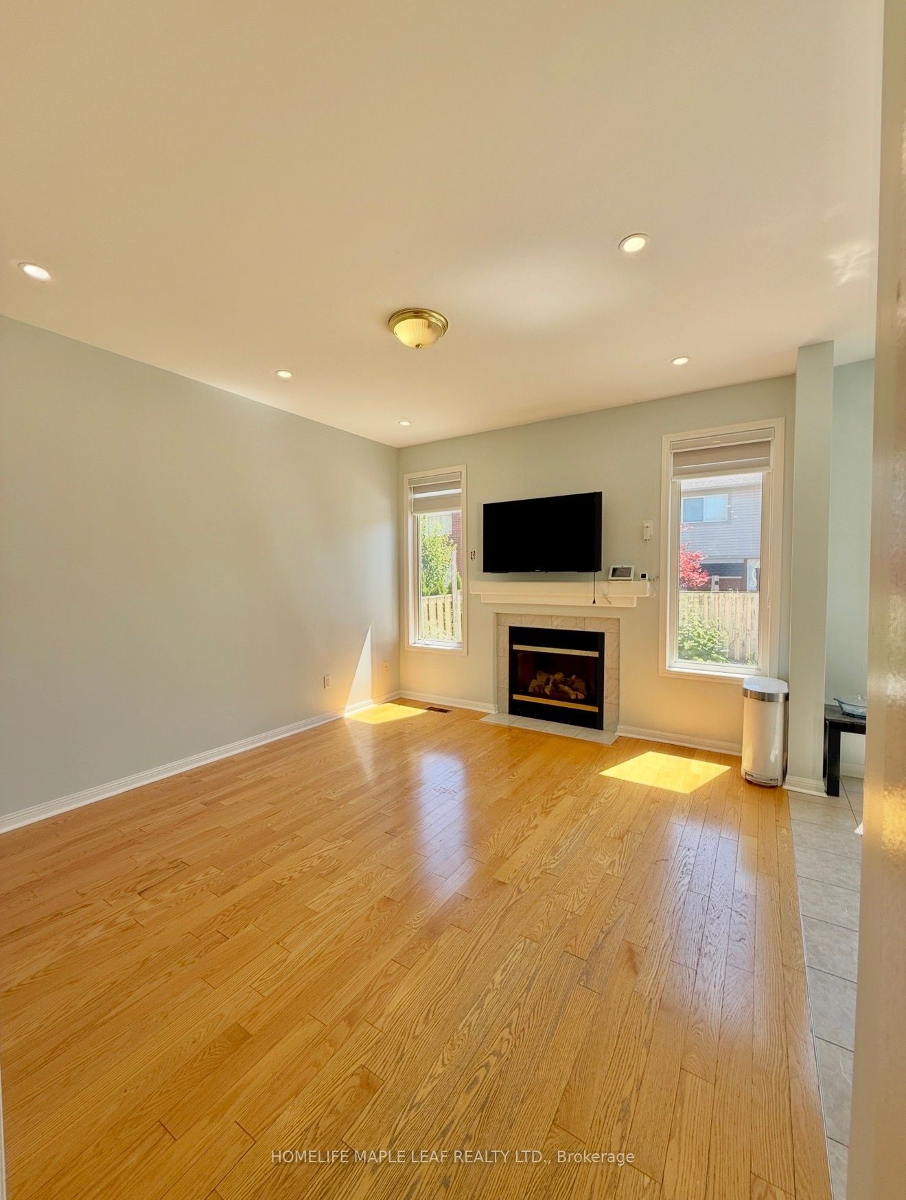 21 Sugarhill Drive Upper, Brampton, ON L7A 3L8 photo 3