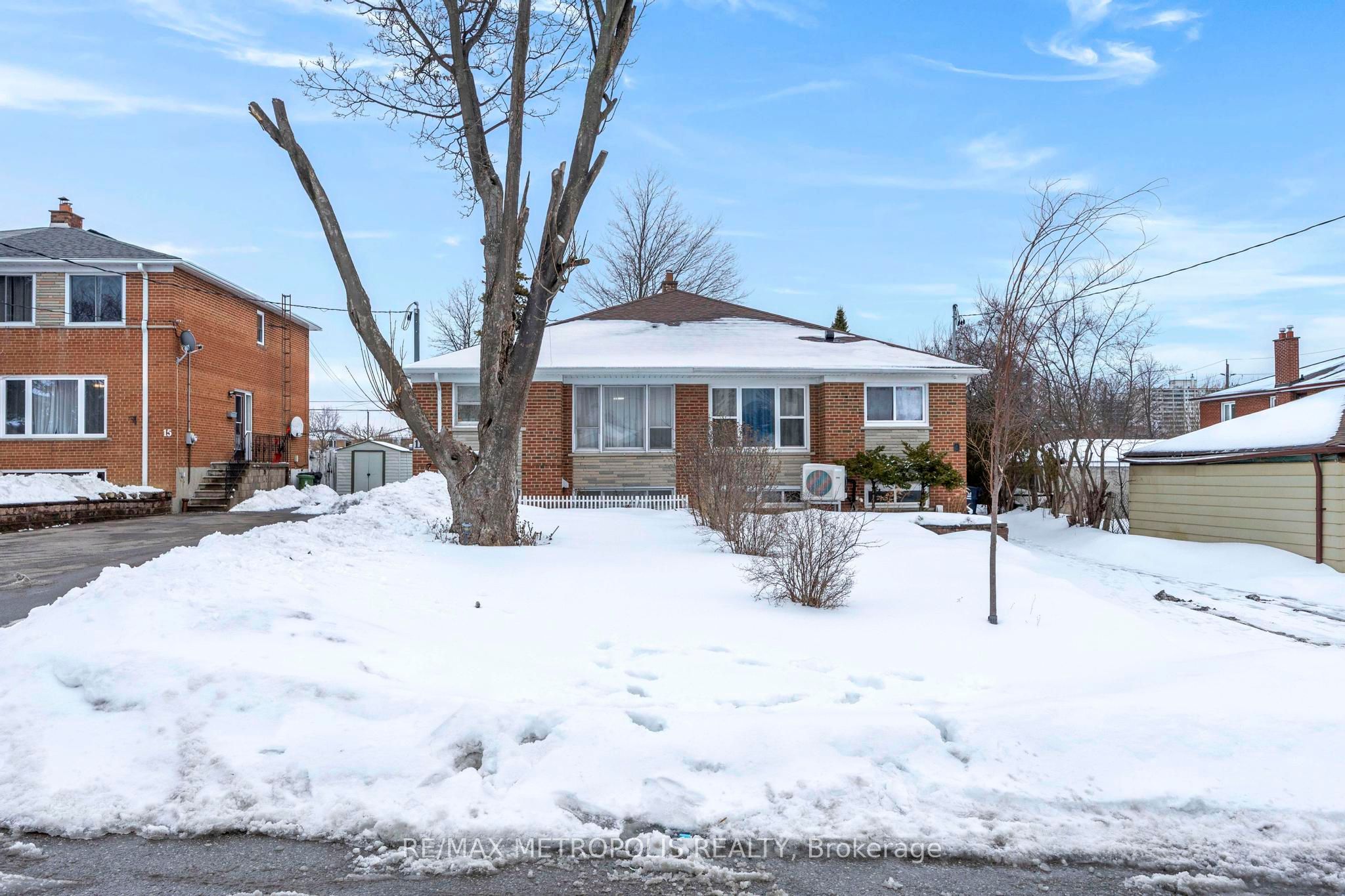 11 Rambler Place Basement, Toronto, ON M3L 1N6 photo 2