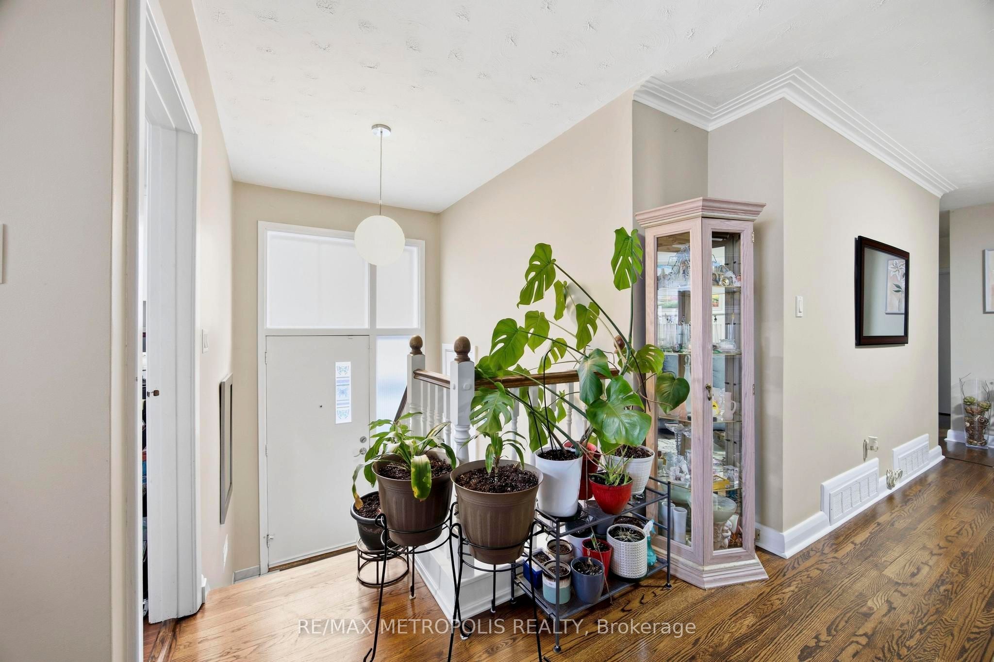 11 Rambler Place Basement, Toronto, ON M3L 1N6 photo 5