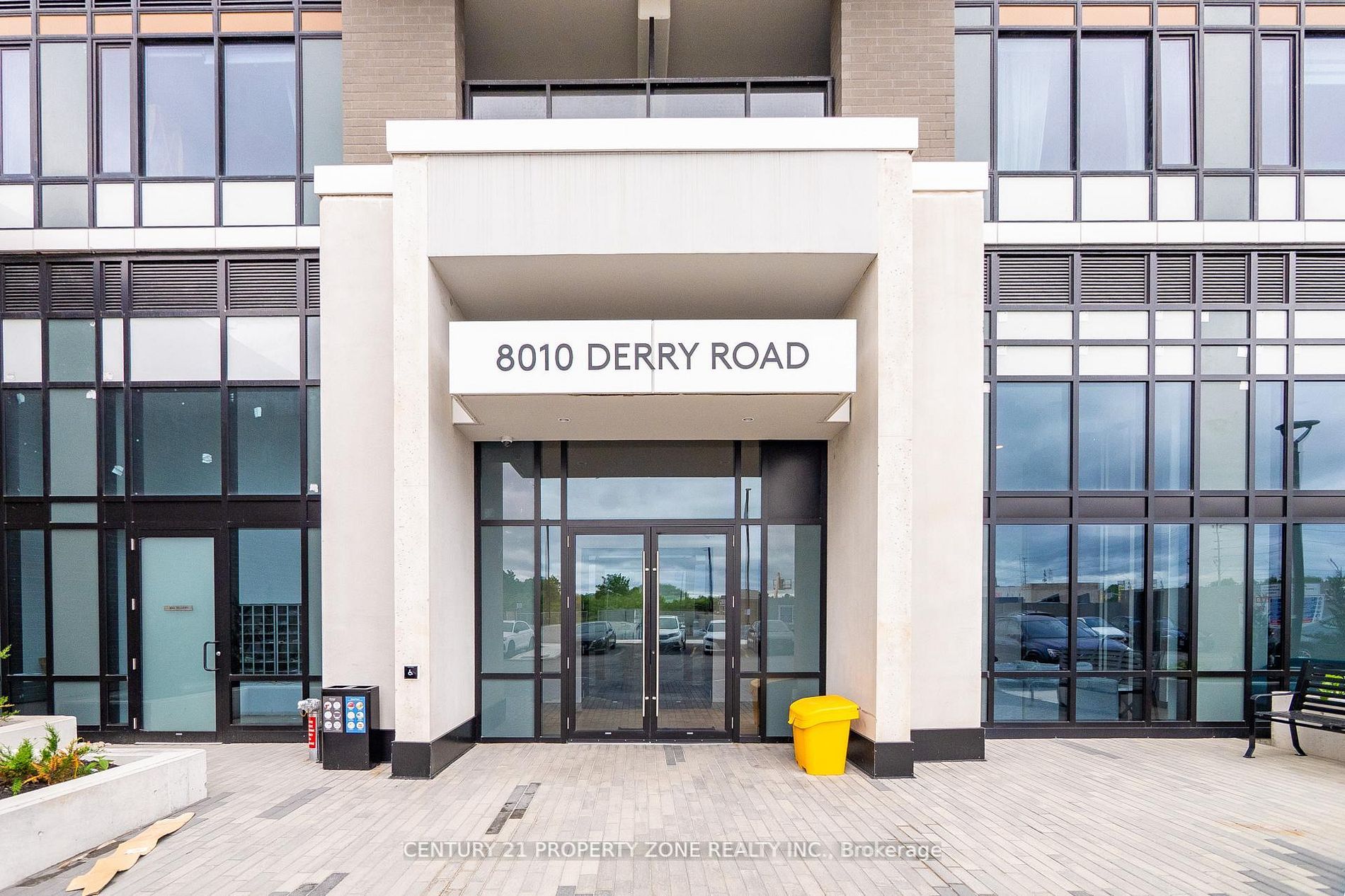 8010 Derry Road W TH 105, Milton, ON L9T 2X5 photo 5