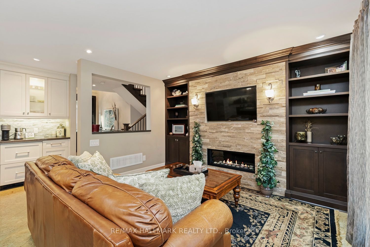 25 Queensborough Crescent, Toronto, ON M9R 1A1 photo 5