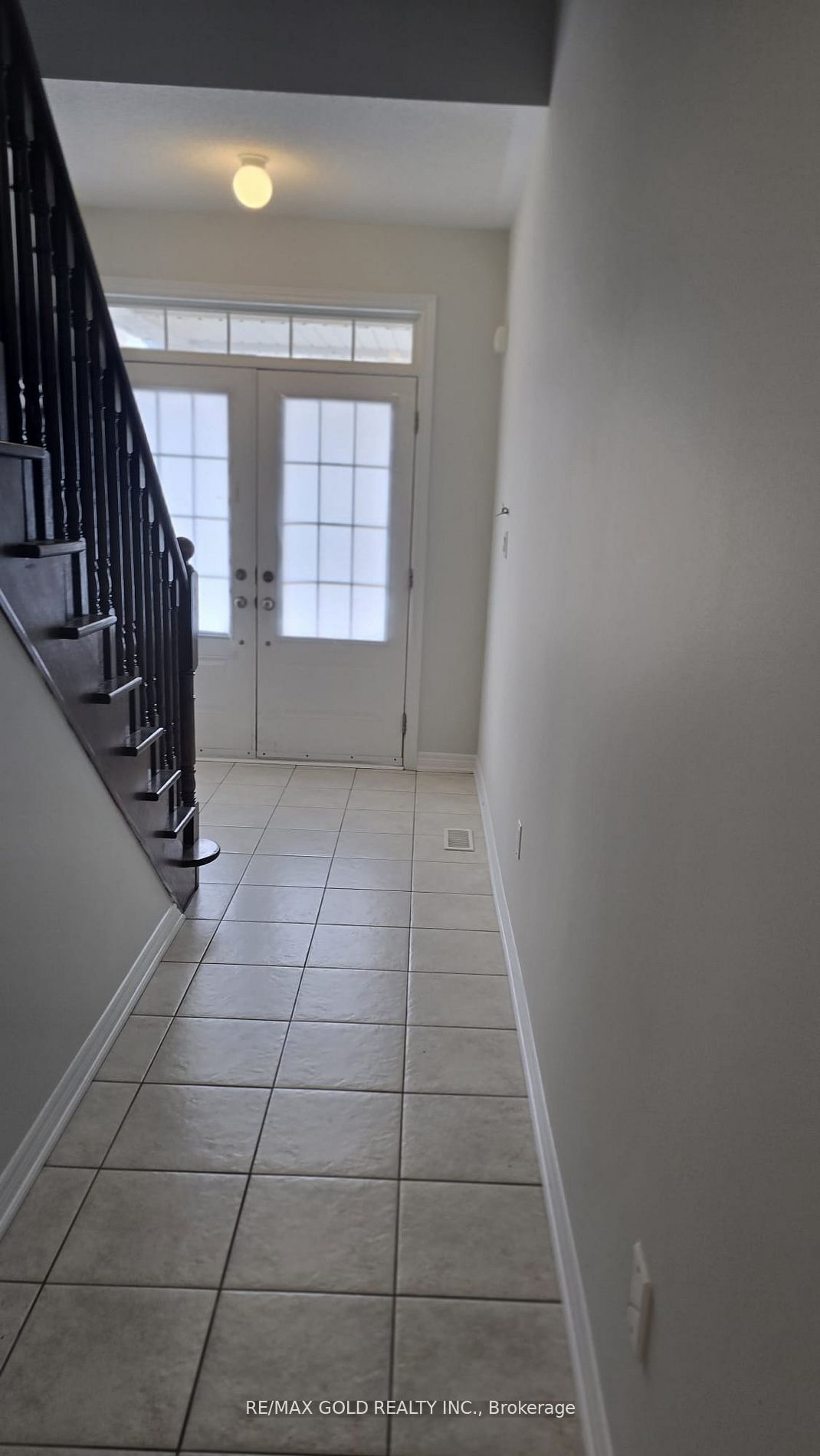 698 Megson Terrace, Milton, ON L9T 8K5 photo 2