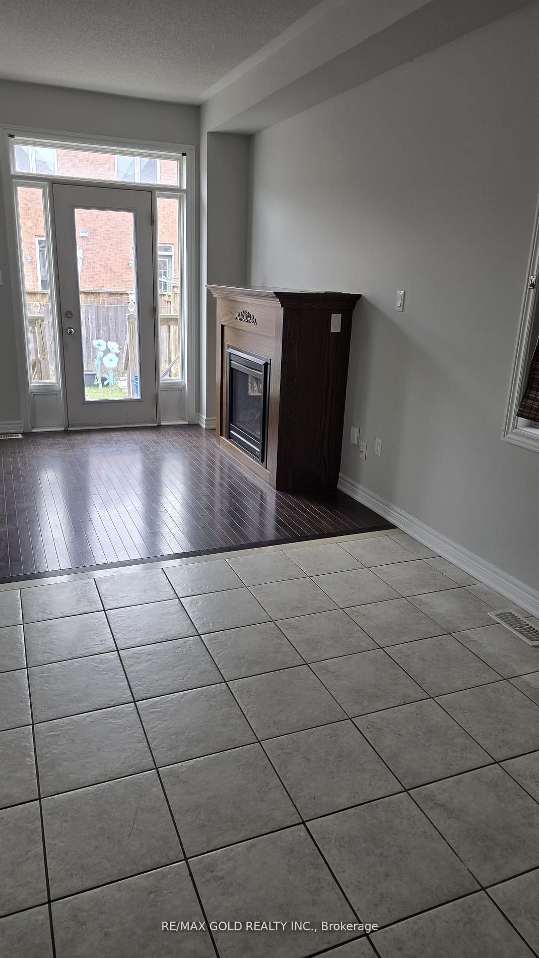 698 Megson Terrace, Milton, ON L9T 8K5 photo 3