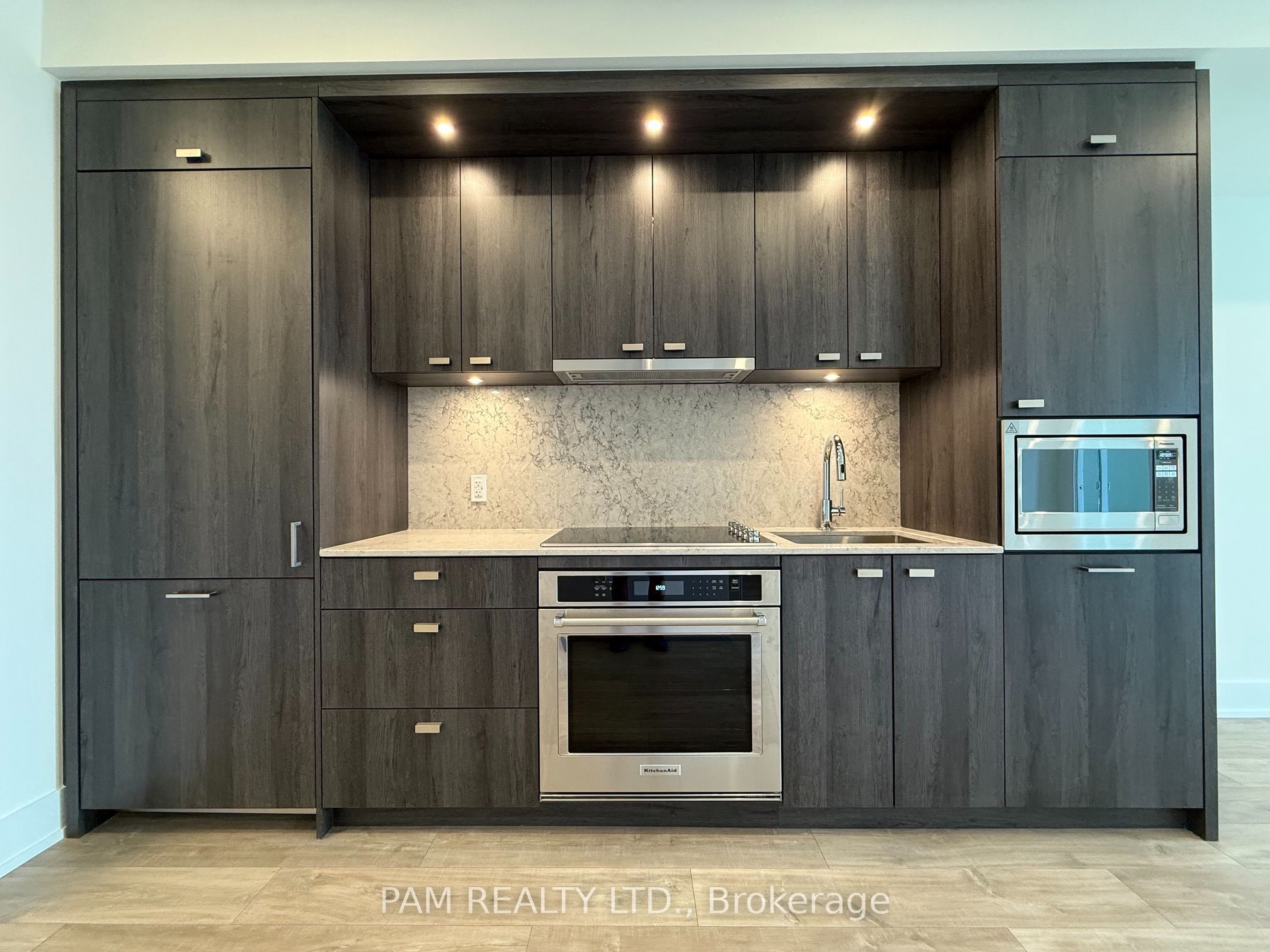 858 Dupont Street 839, Toronto, ON M6G 0C1 photo 3