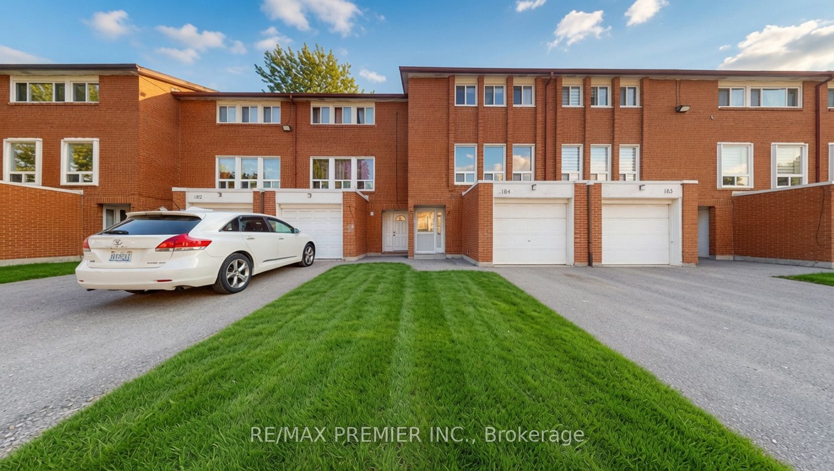 6448 Finch Avenue 184, Toronto, ON M9V 1T4 photo 2