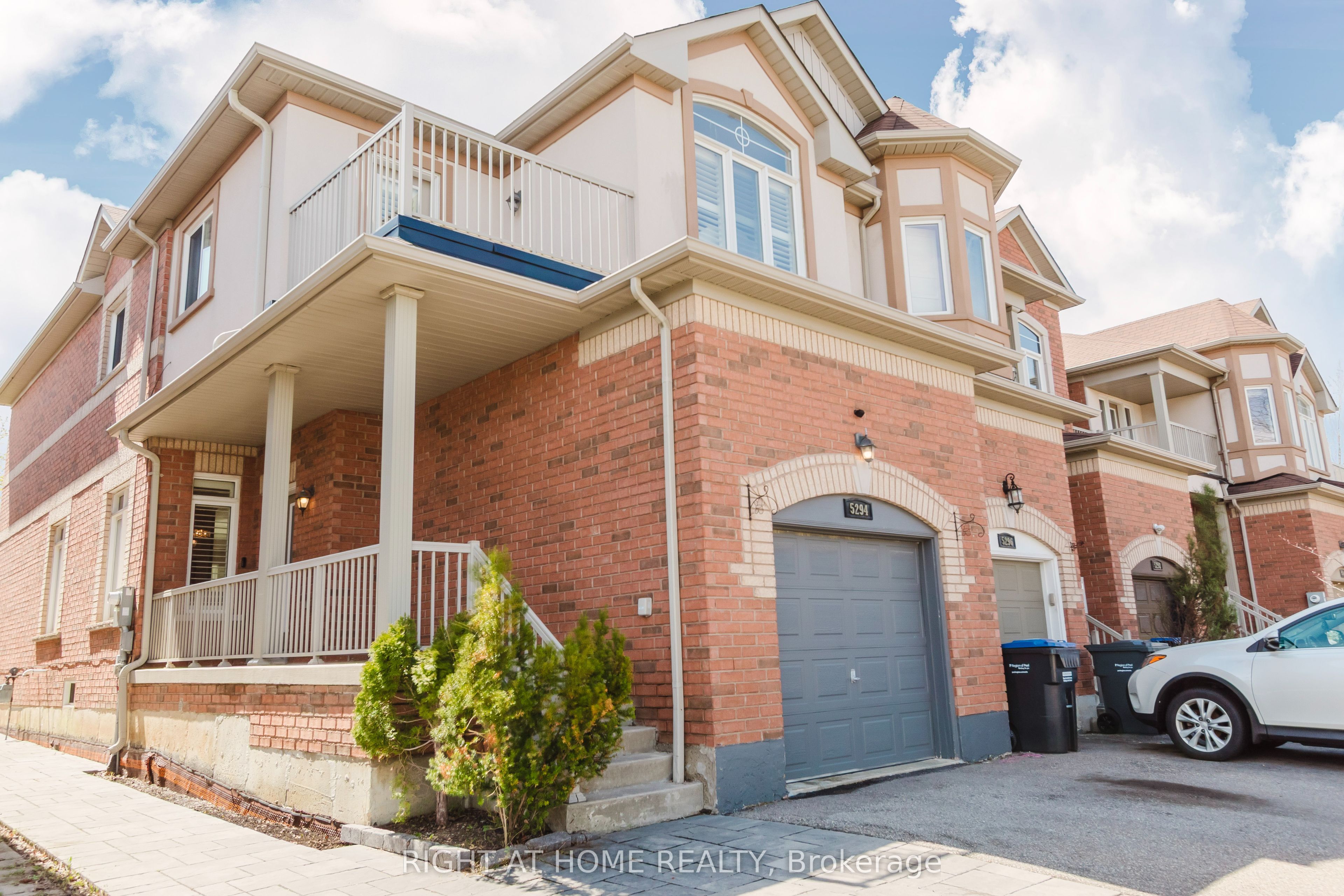 5294 Roadside Way, Mississauga, ON L5M 0H9 photo 2