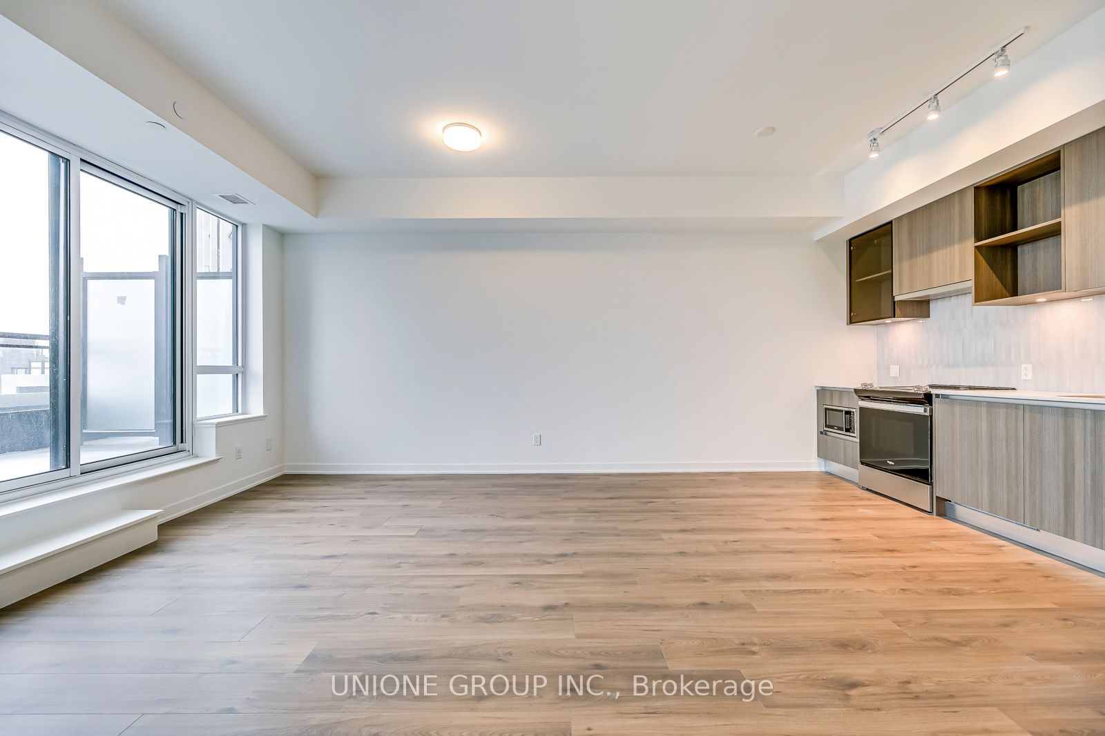 405 Dundas Street W 336, Oakville, ON L6M 5P9 photo 5