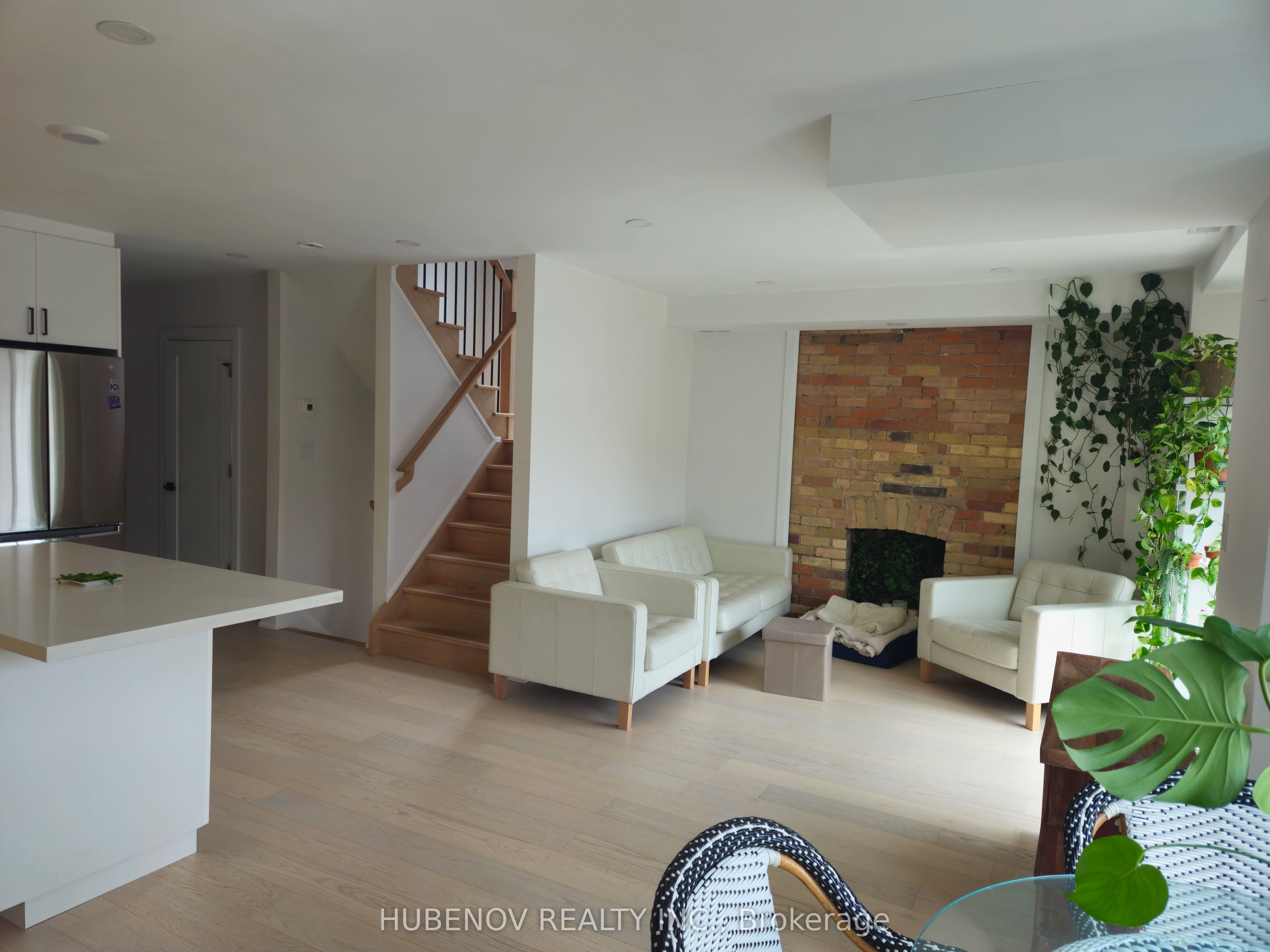 1535 Dufferin Street, Toronto, ON M6H 3L5 photo 4